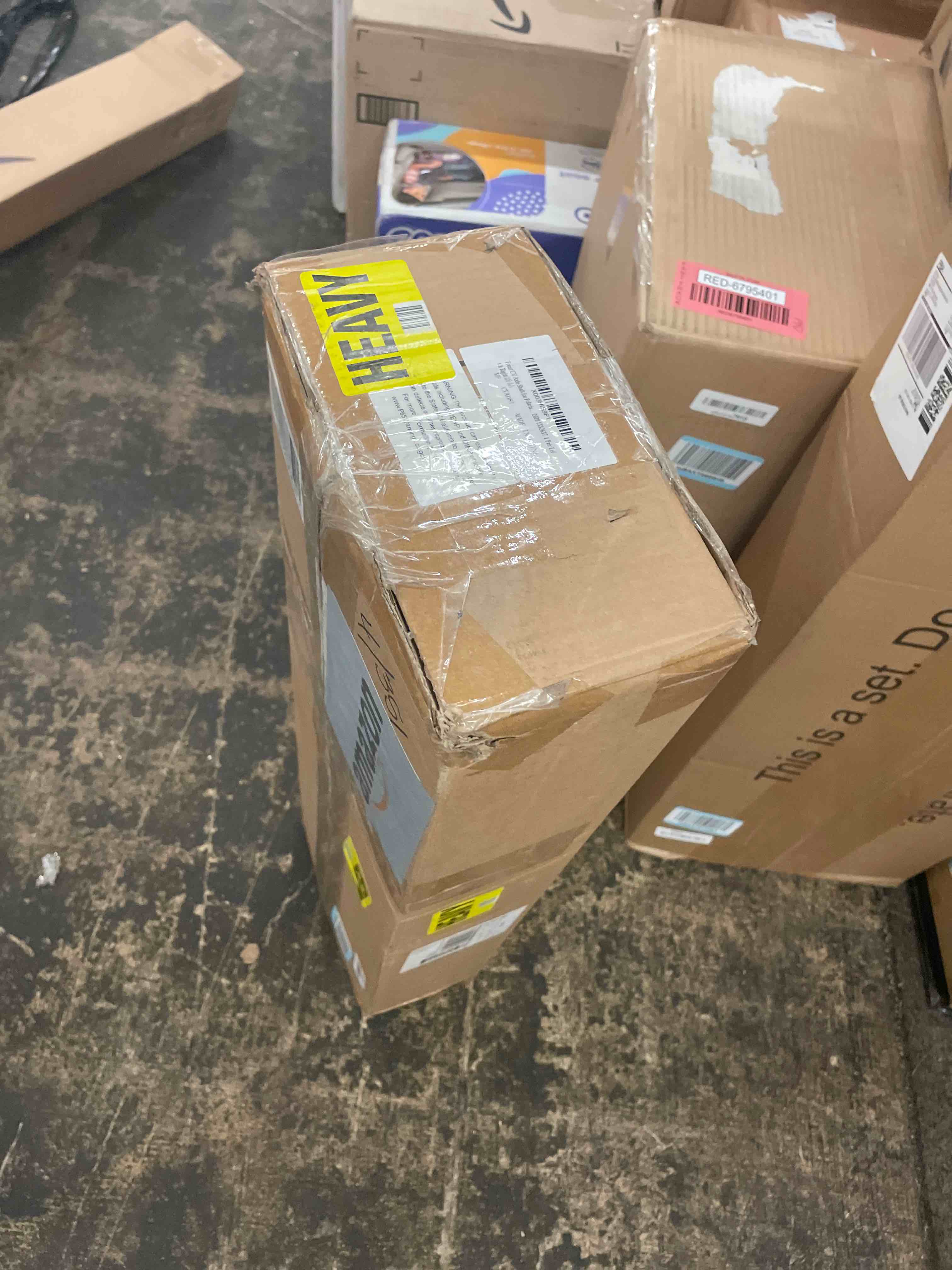 https://s3.amazonaws.com/lotting-images-prod/phillipi/RED6795407_1752638183704.jpeg
