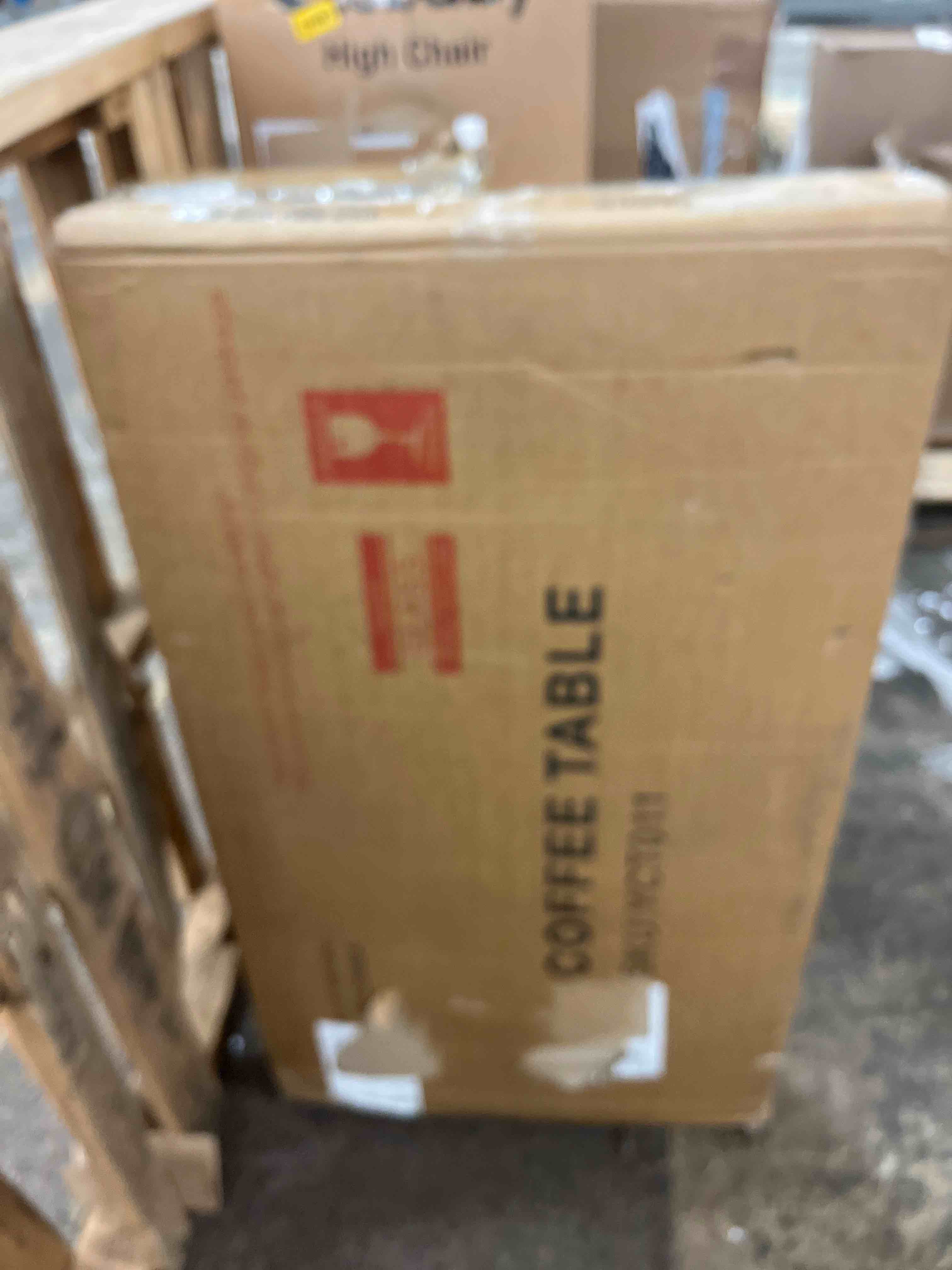 https://s3.amazonaws.com/lotting-images-prod/phillipi/RED6795444_1734603012476.jpeg