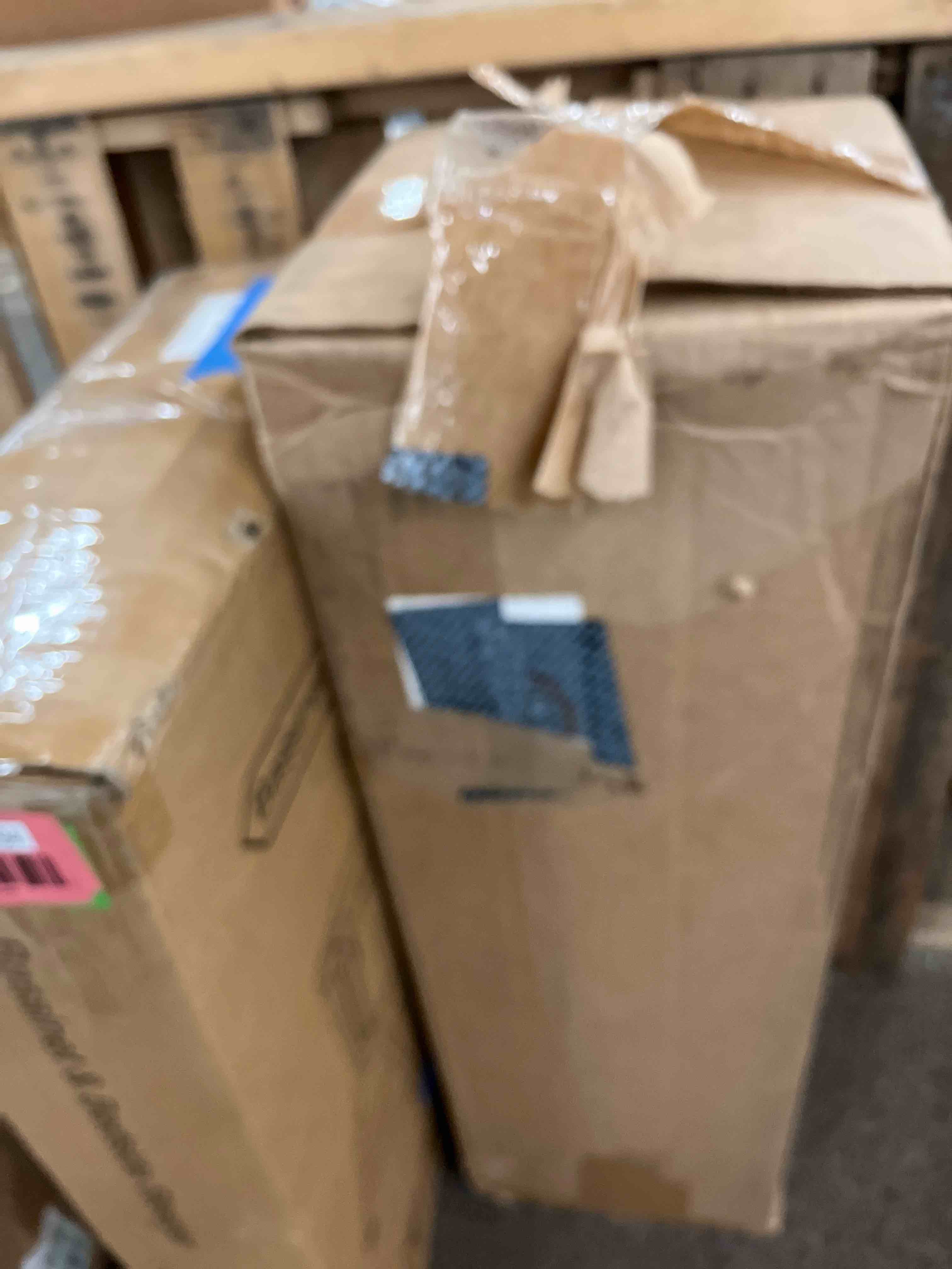https://s3.amazonaws.com/lotting-images-prod/phillipi/RED6795490_1734597442935.jpeg