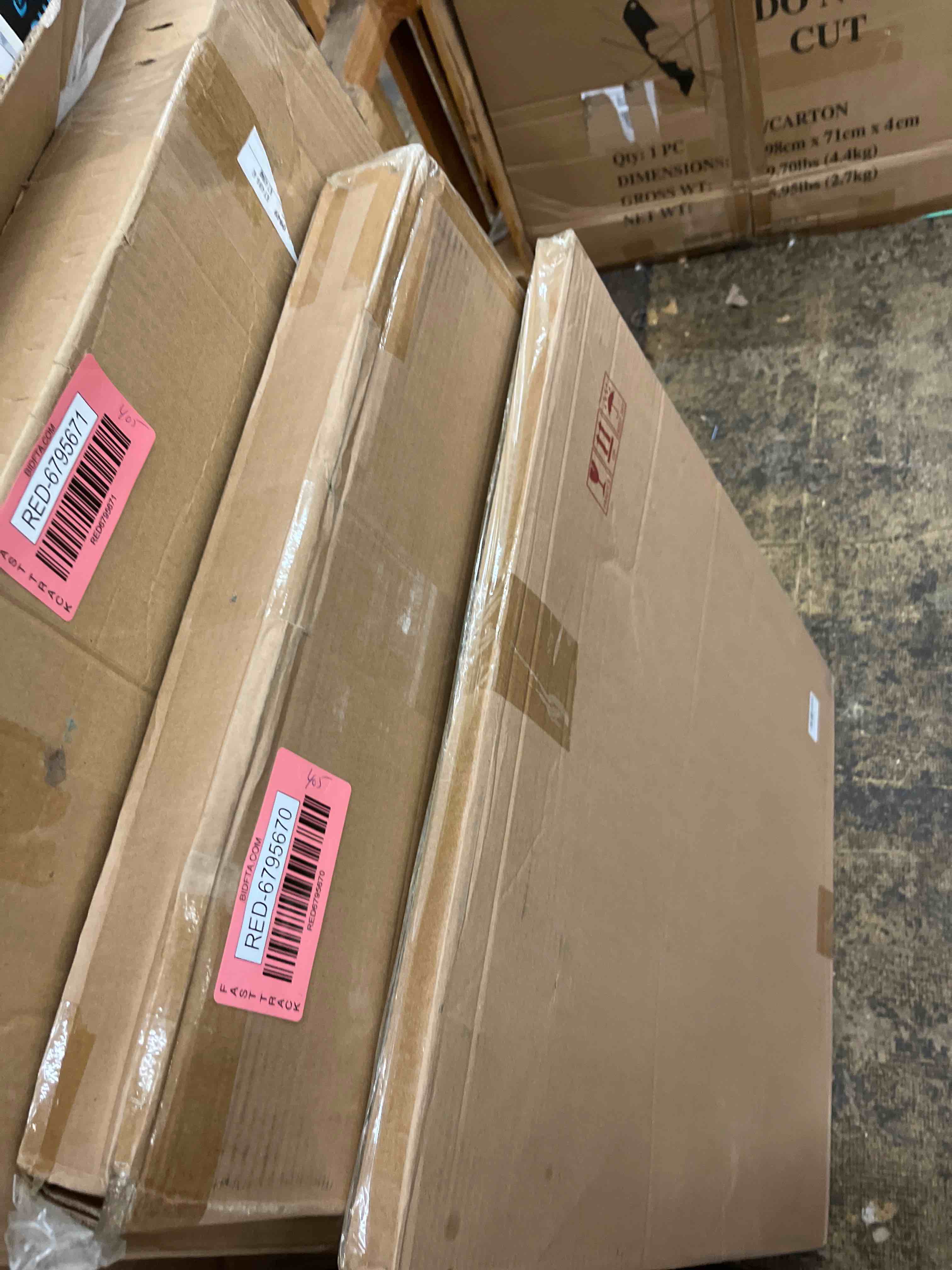 https://s3.amazonaws.com/lotting-images-prod/phillipi/RED6795668_1734615054554.jpeg