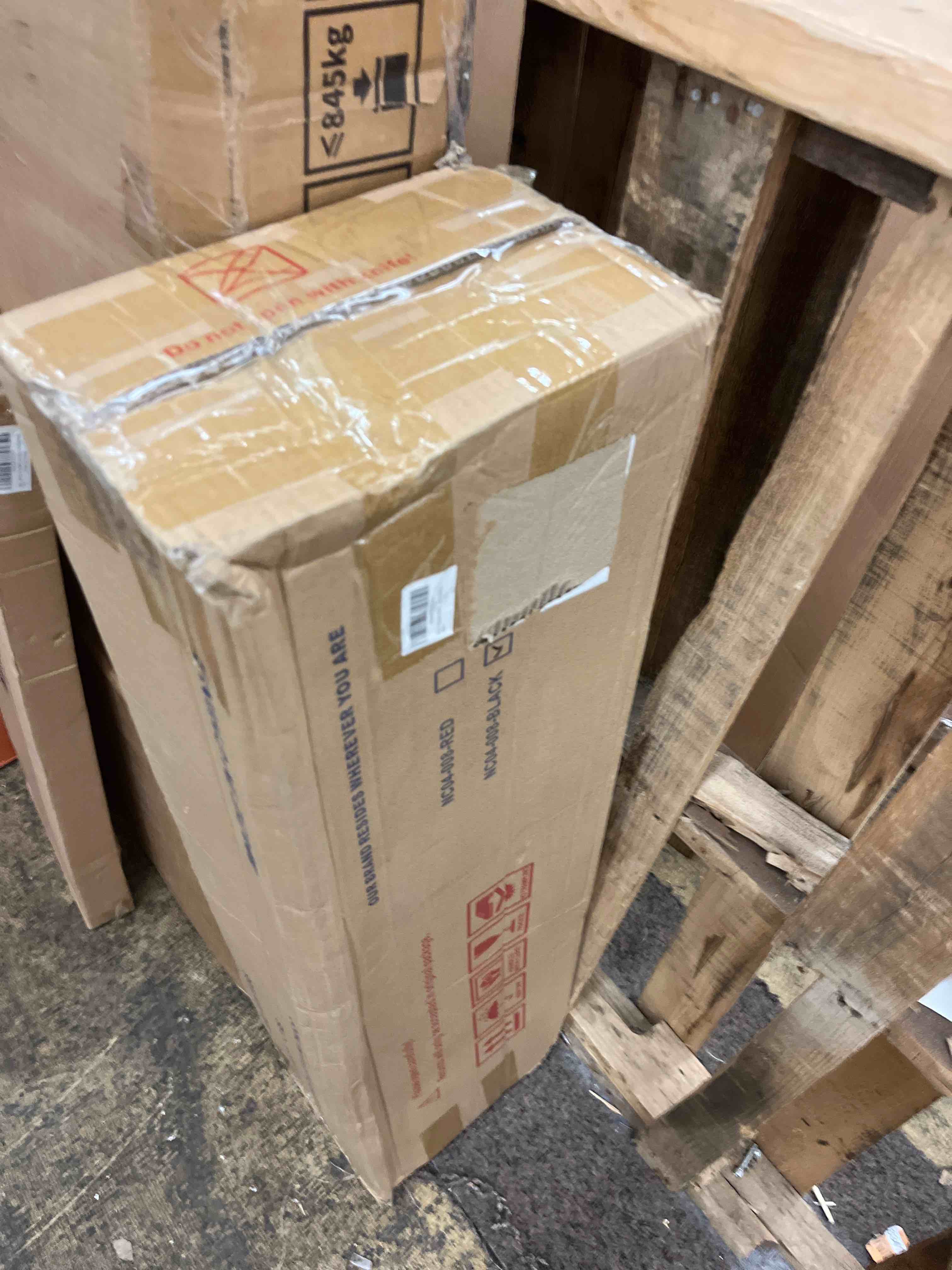 https://s3.amazonaws.com/lotting-images-prod/phillipi/RED6795672_1734613939102.jpeg