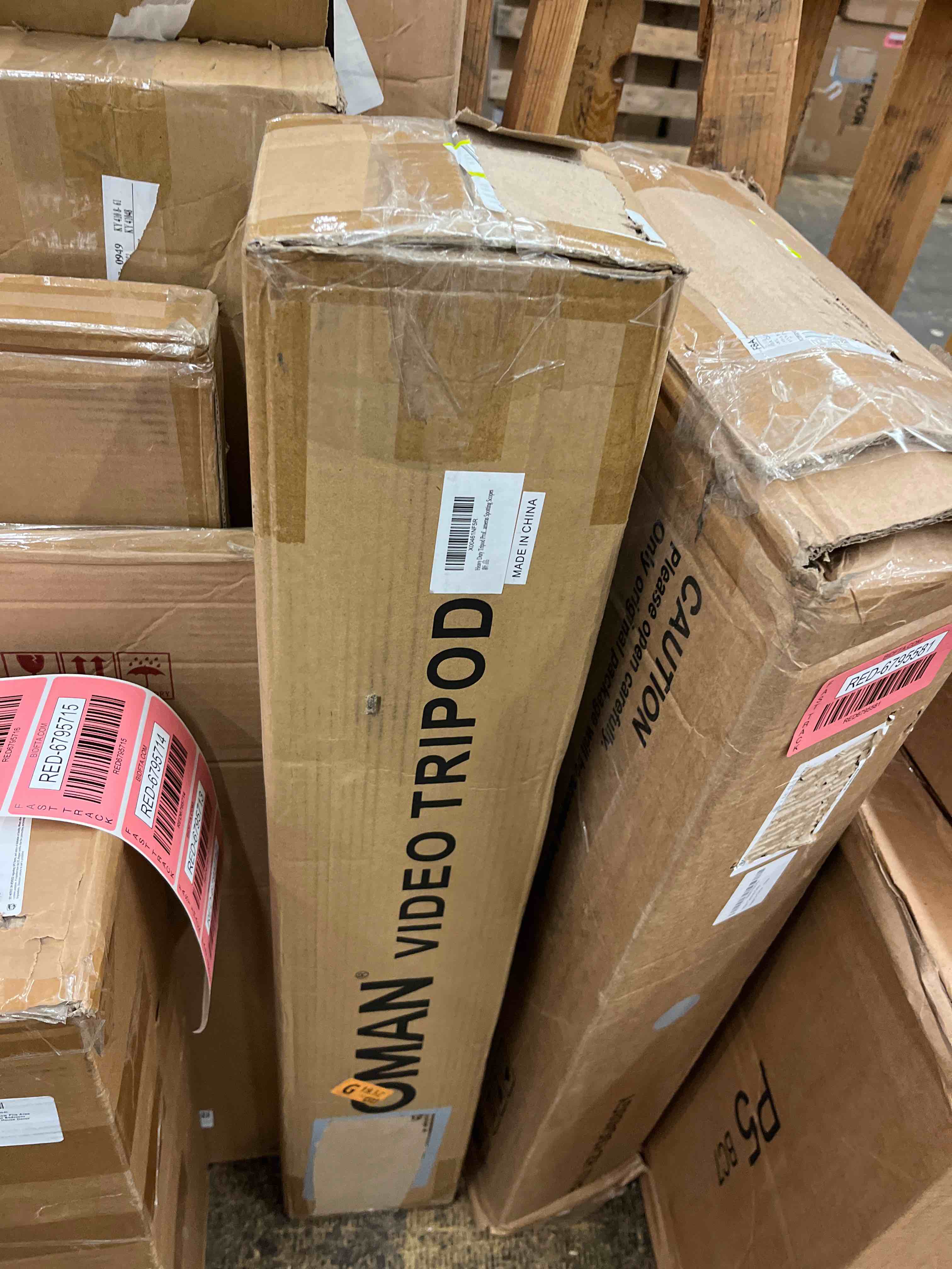 https://s3.amazonaws.com/lotting-images-prod/phillipi/RED6795725_1734615918094.jpeg