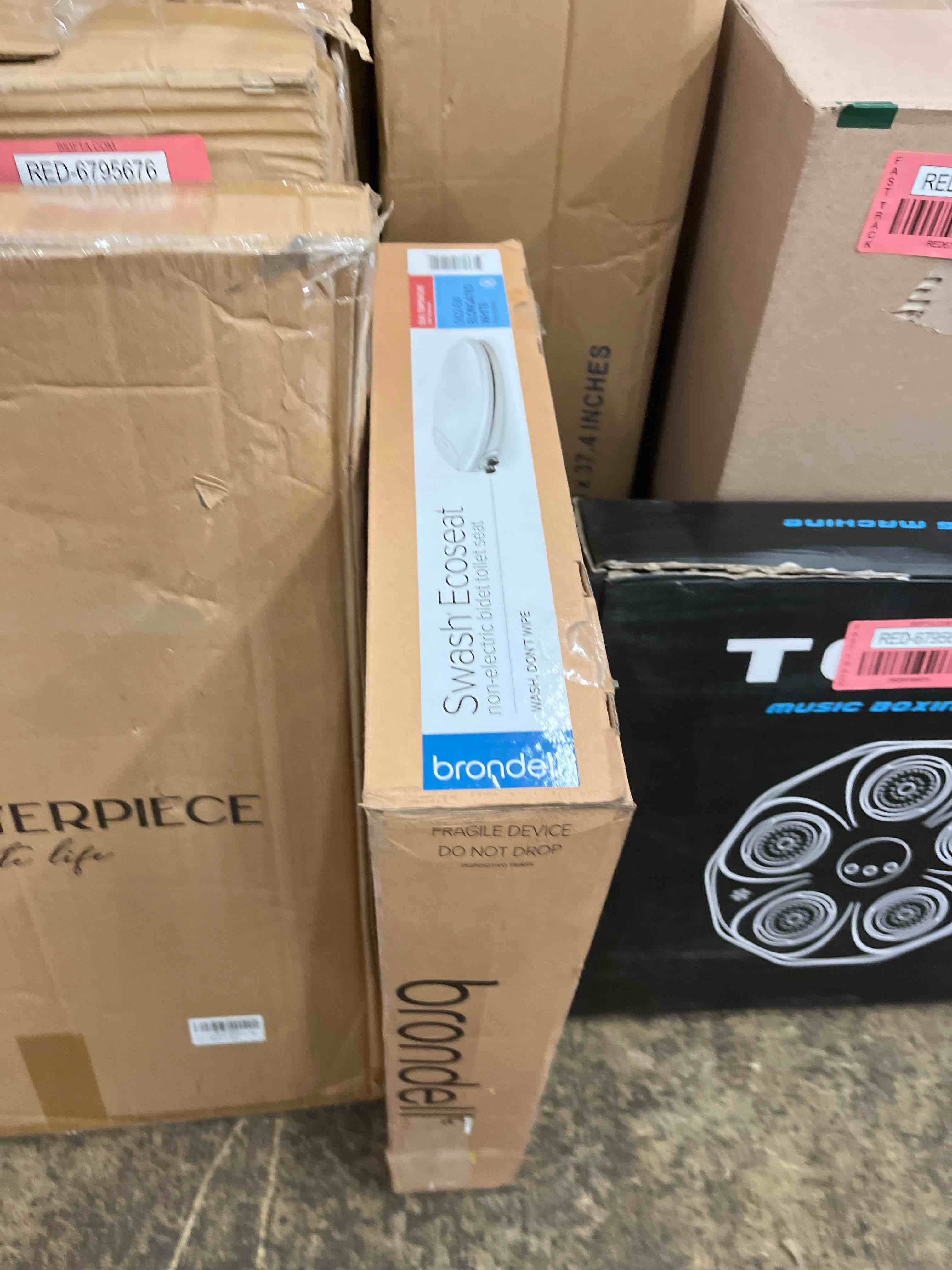 https://s3.amazonaws.com/lotting-images-prod/phillipi/RED6795728_1734615393303.jpeg