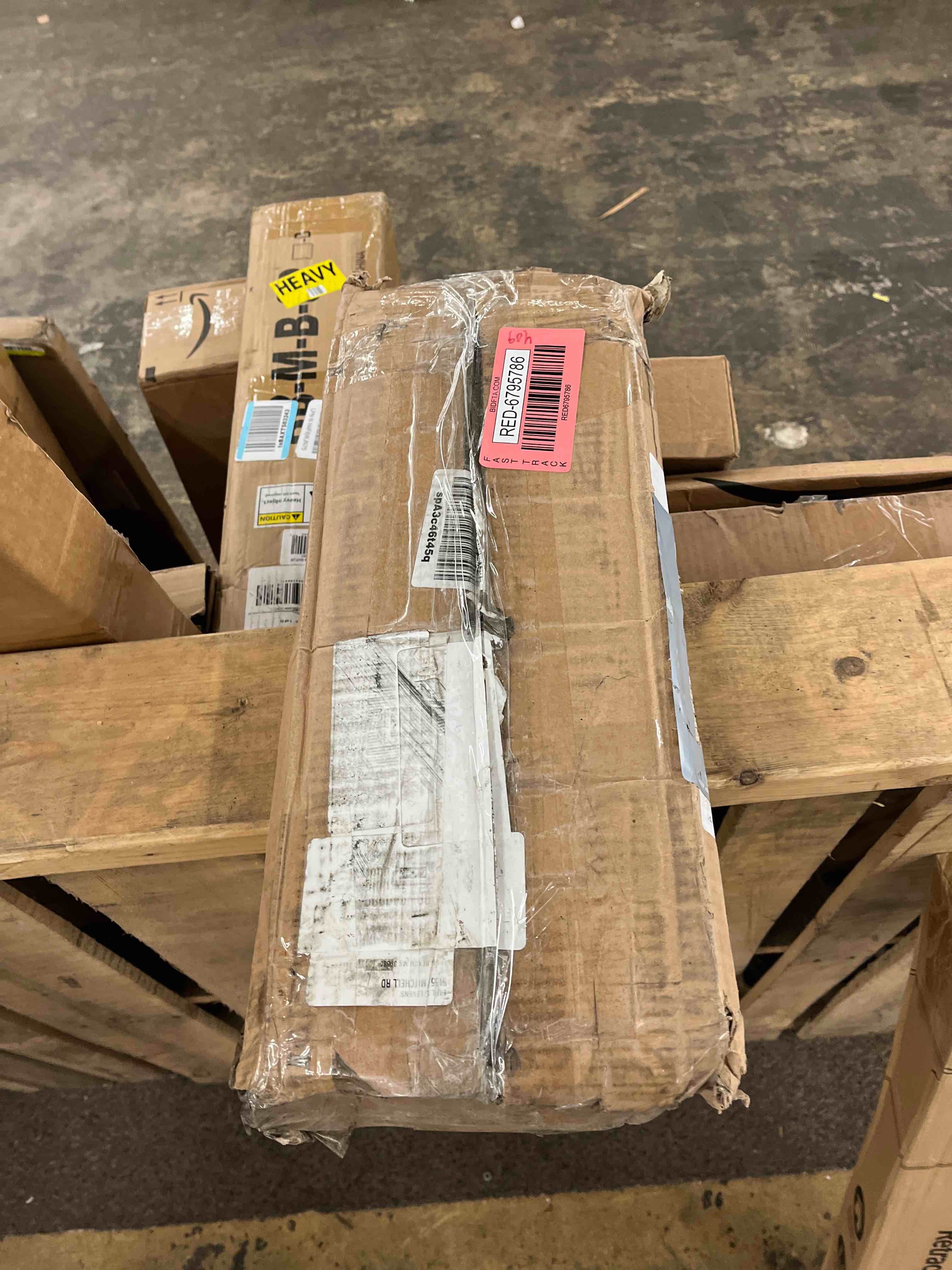 https://s3.amazonaws.com/lotting-images-prod/phillipi/RED6795786_1734643849785.jpeg
