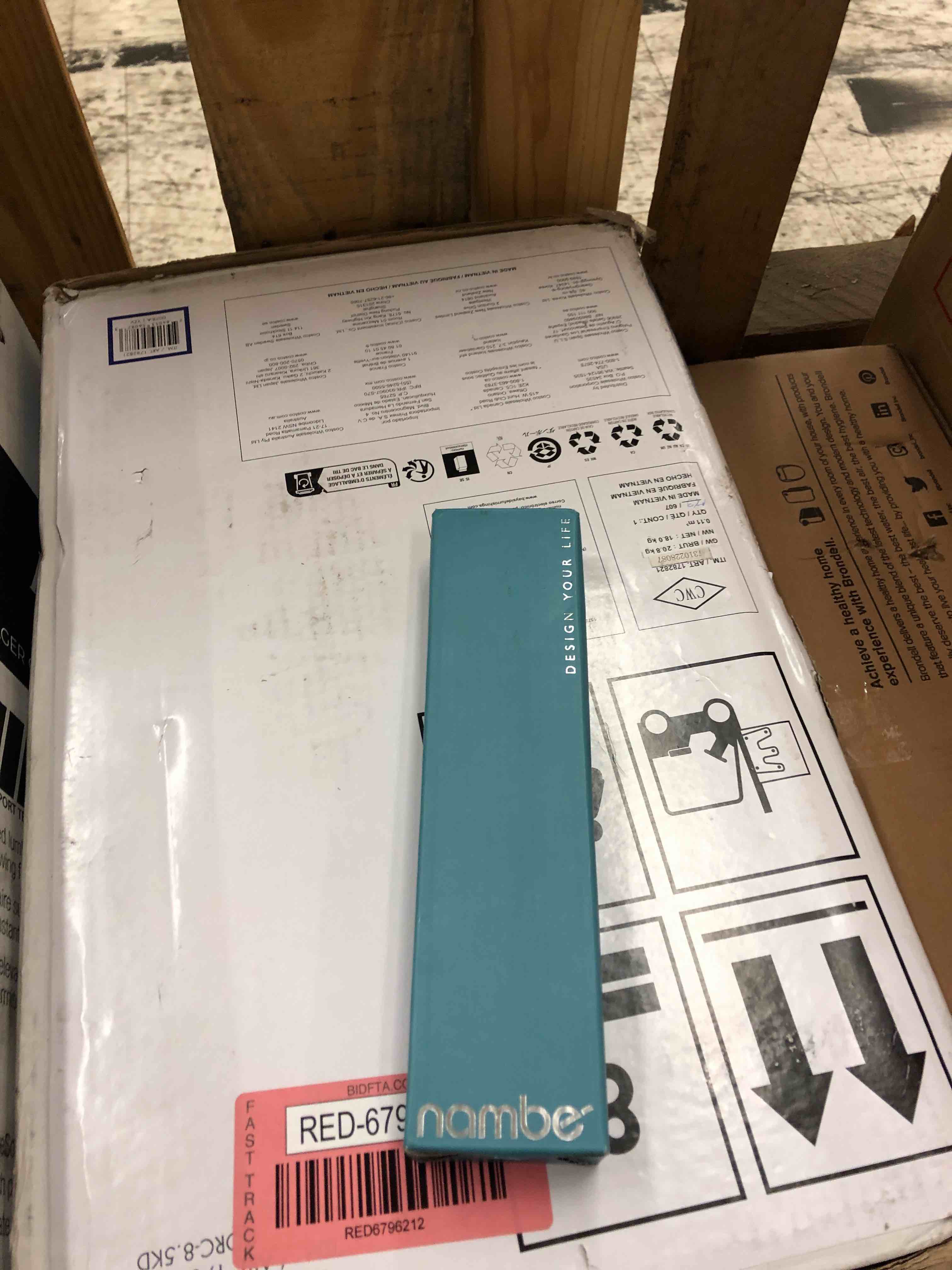 https://s3.amazonaws.com/lotting-images-prod/phillipi/RED6796386_1736546518835.jpeg