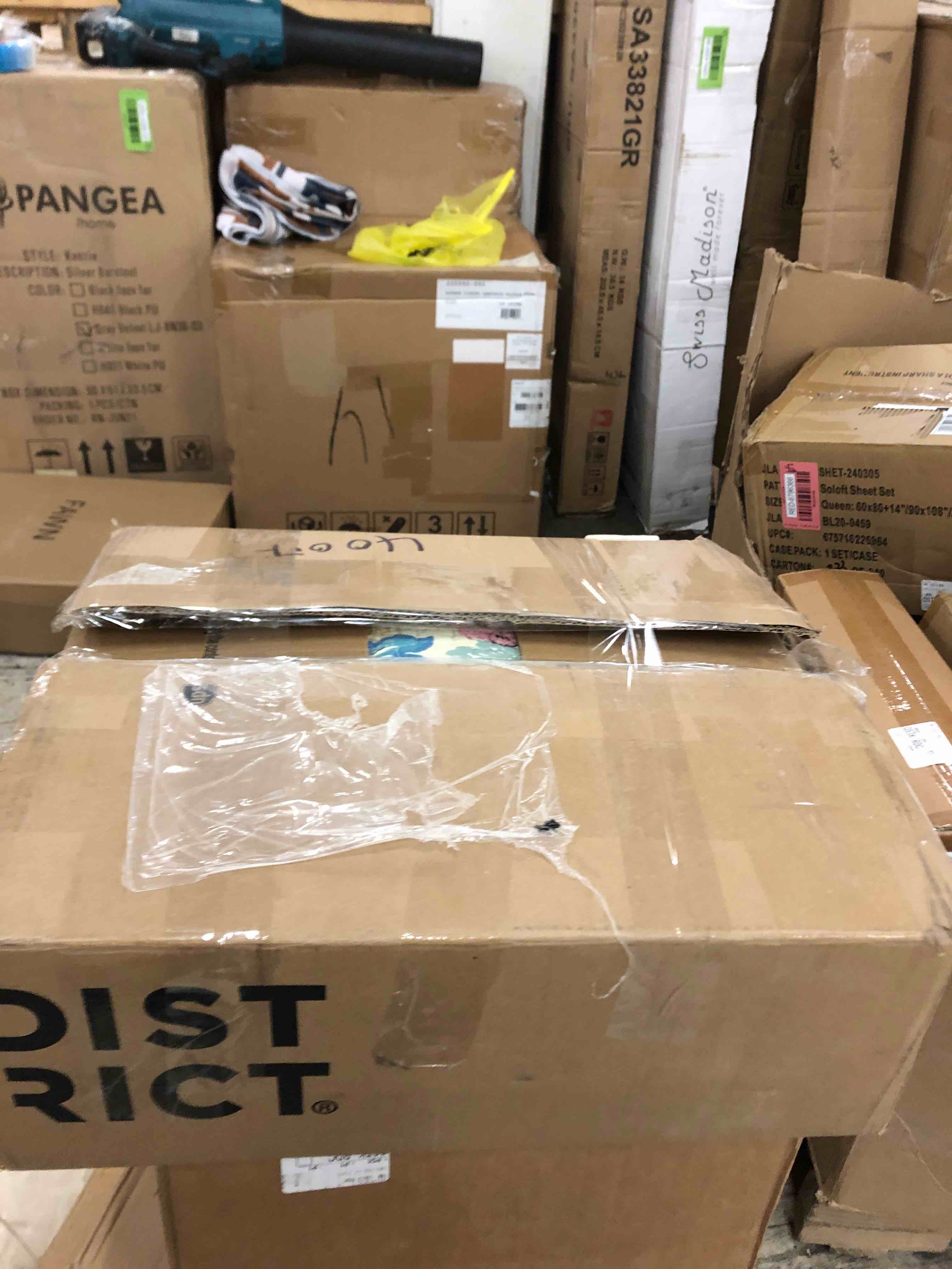 https://s3.amazonaws.com/lotting-images-prod/phillipi/RED6796395_1736783839570.jpeg
