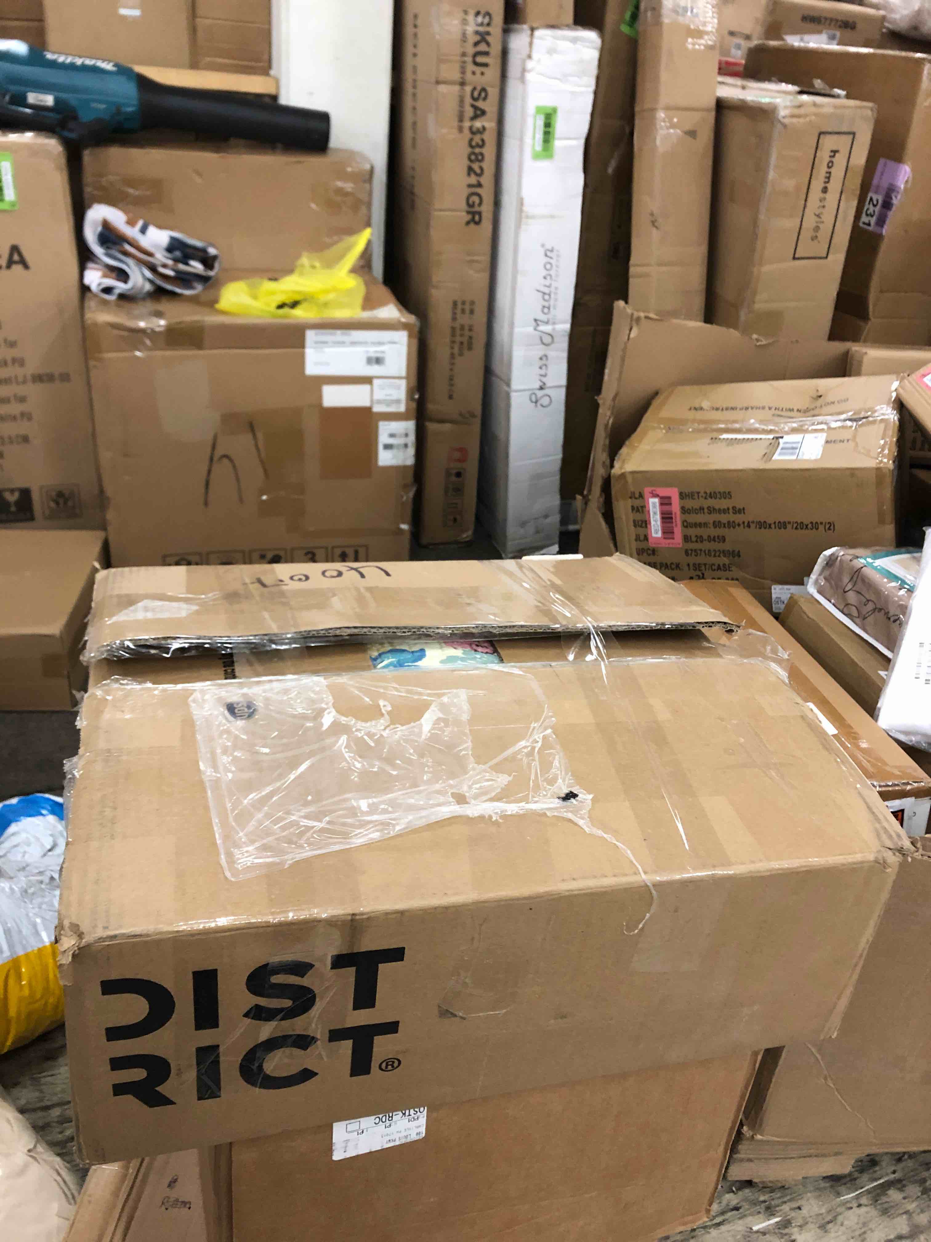 https://s3.amazonaws.com/lotting-images-prod/phillipi/RED6796395_1736783841011.jpeg
