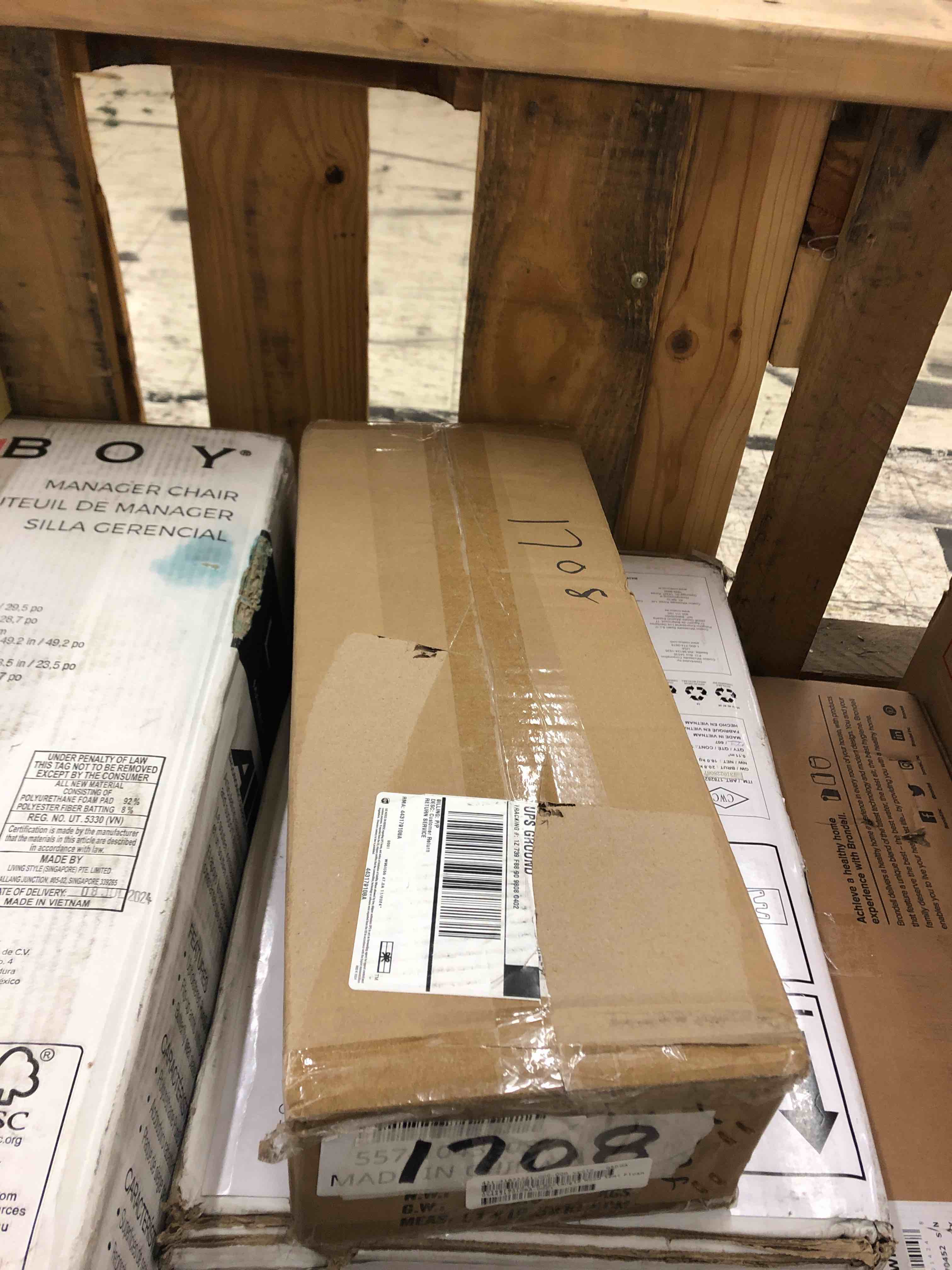 https://s3.amazonaws.com/lotting-images-prod/phillipi/RED6796400_1736784370070.jpeg