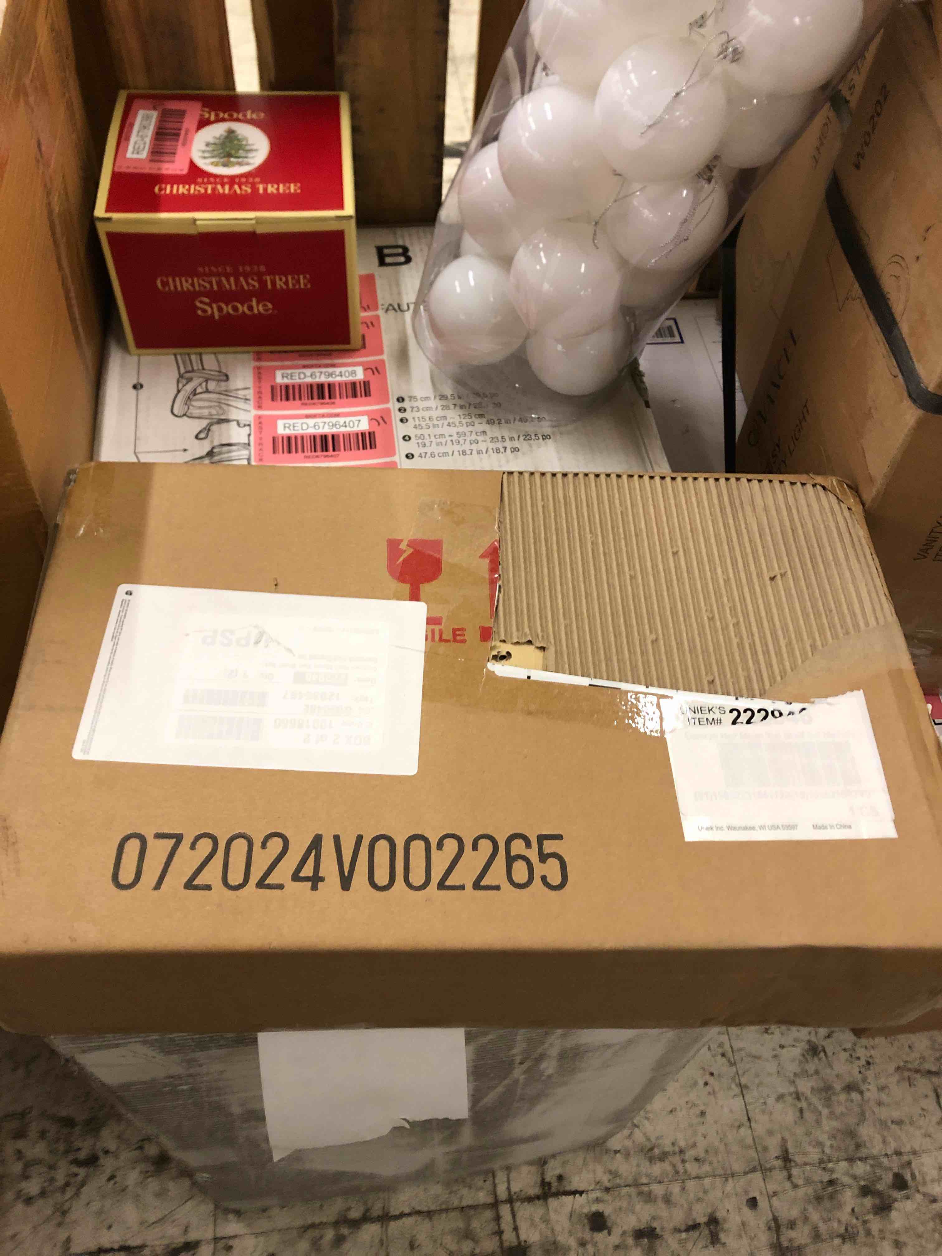 https://s3.amazonaws.com/lotting-images-prod/phillipi/RED6796401_1736784835866.jpeg