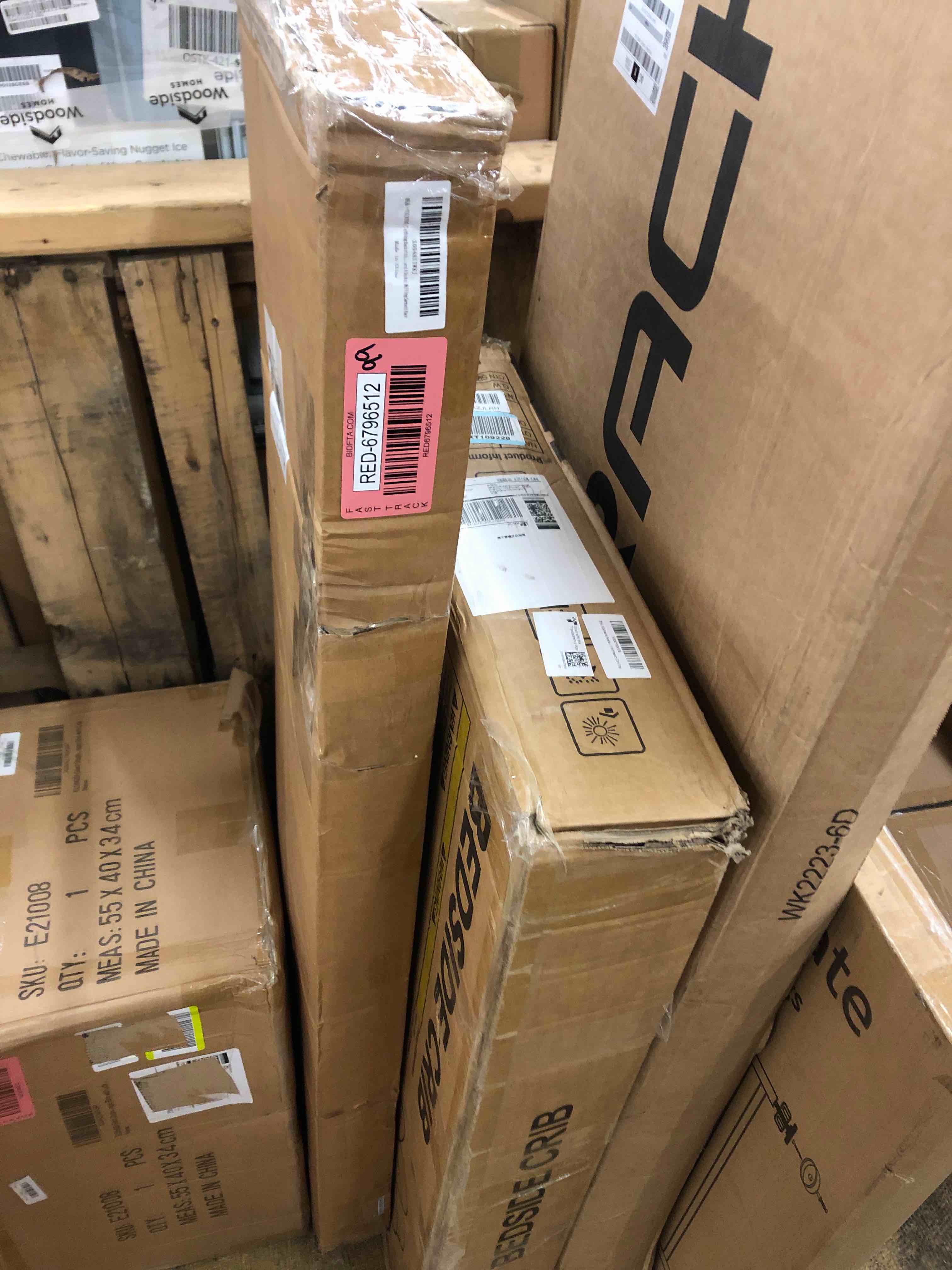 https://s3.amazonaws.com/lotting-images-prod/phillipi/RED6796513_1737075450962.jpeg