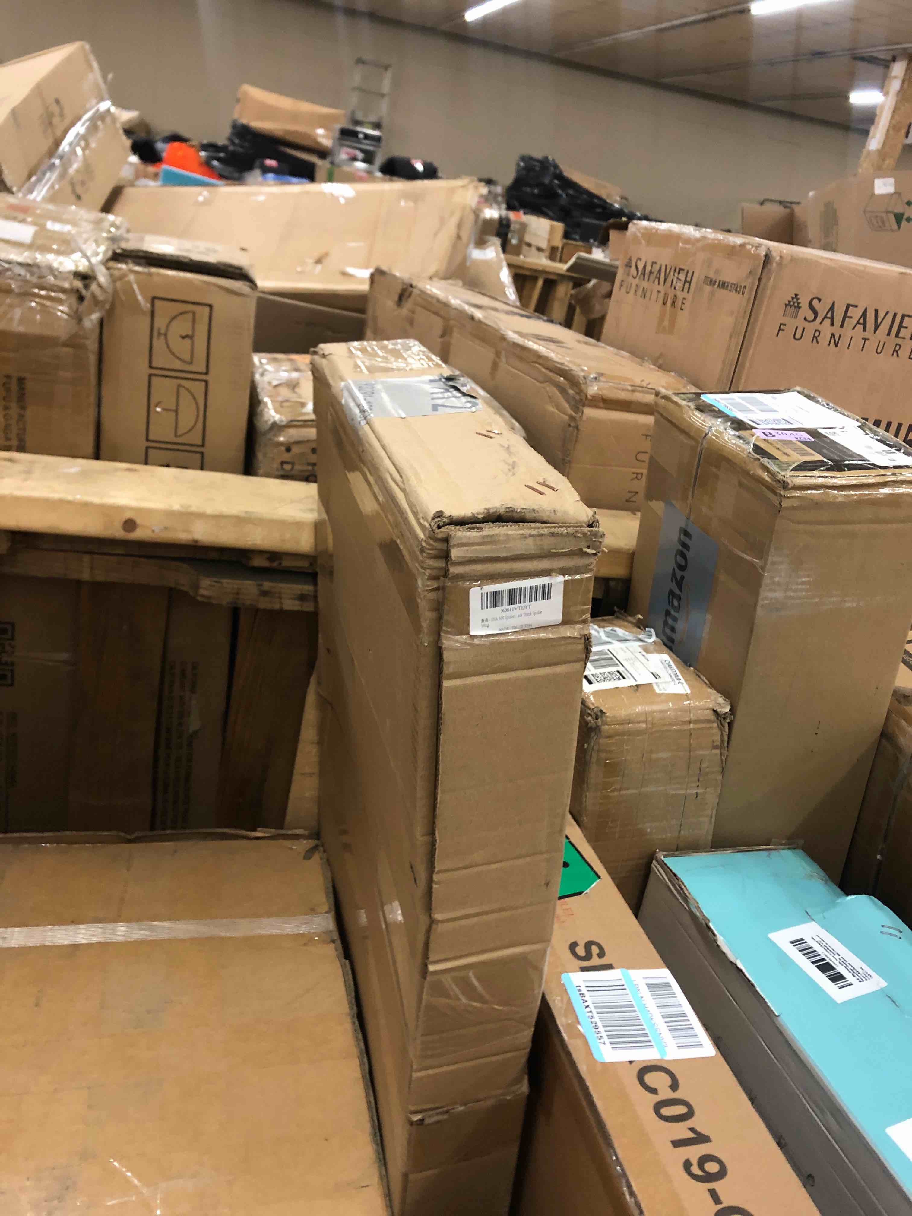https://s3.amazonaws.com/lotting-images-prod/phillipi/RED6796520_1737075773978.jpeg