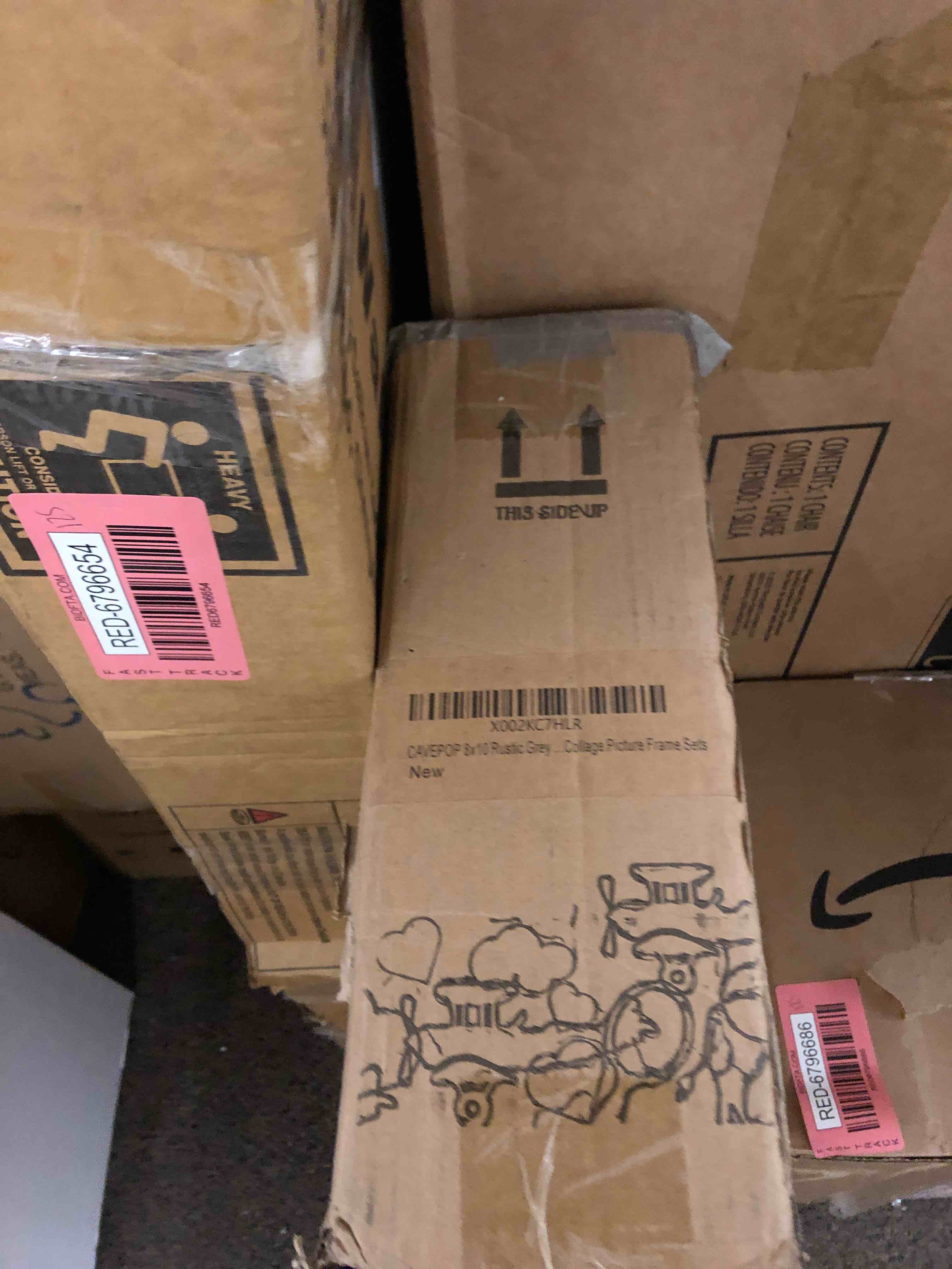 https://s3.amazonaws.com/lotting-images-prod/phillipi/RED6796690_1737479646912.jpeg