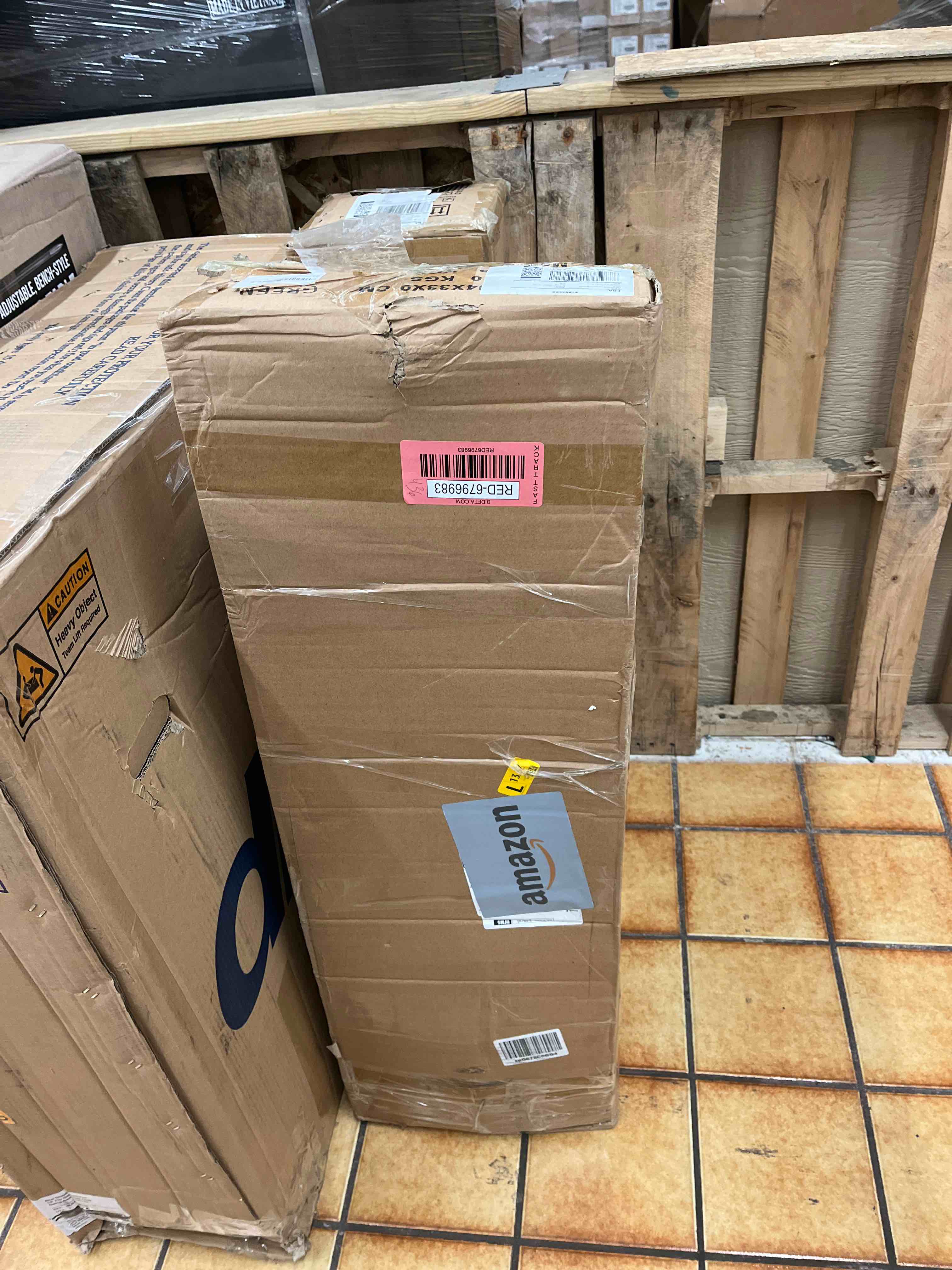 https://s3.amazonaws.com/lotting-images-prod/phillipi/RED6796983_1735590883518.jpeg