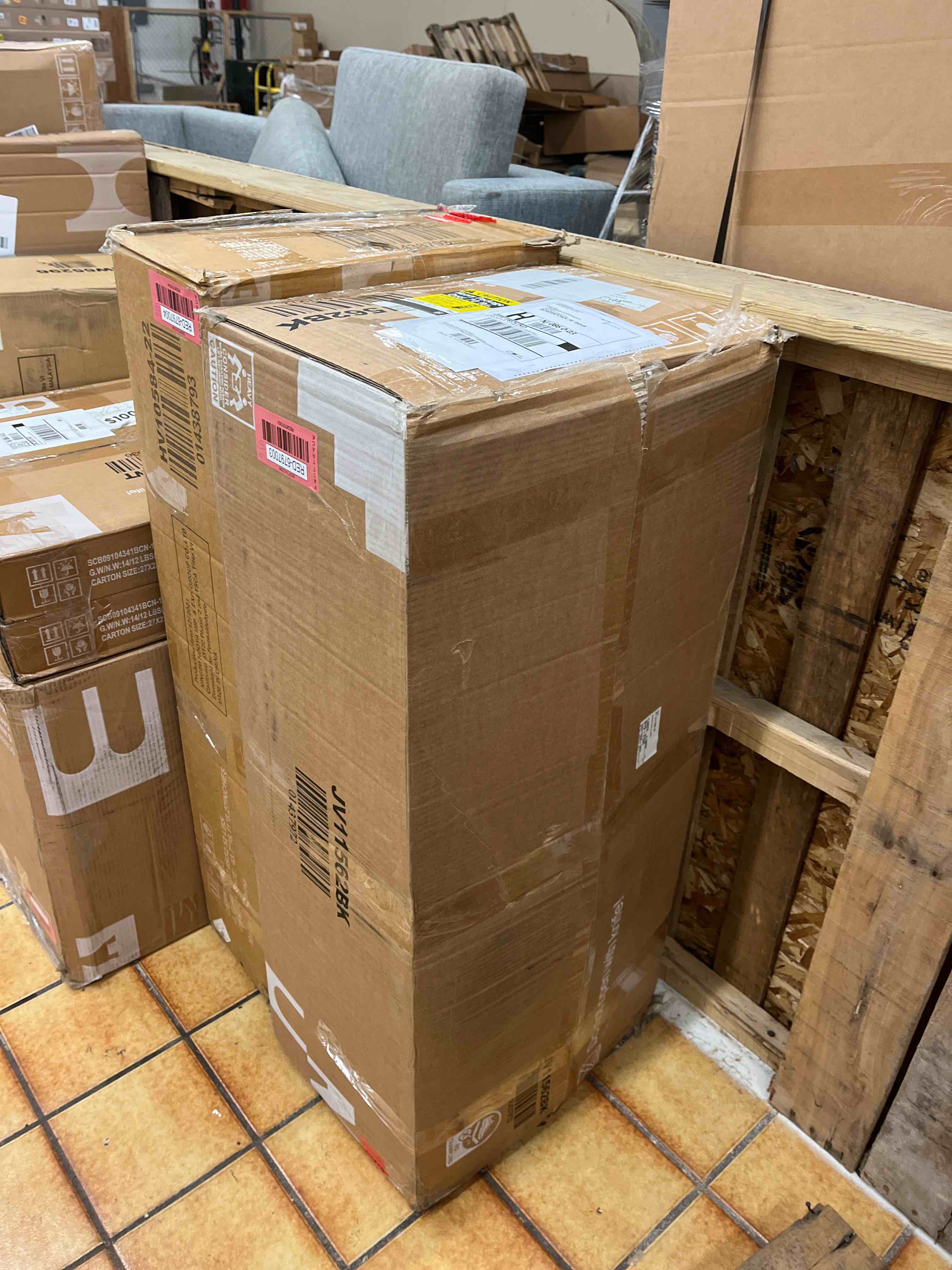 https://s3.amazonaws.com/lotting-images-prod/phillipi/RED6797003_1735588660493.jpeg