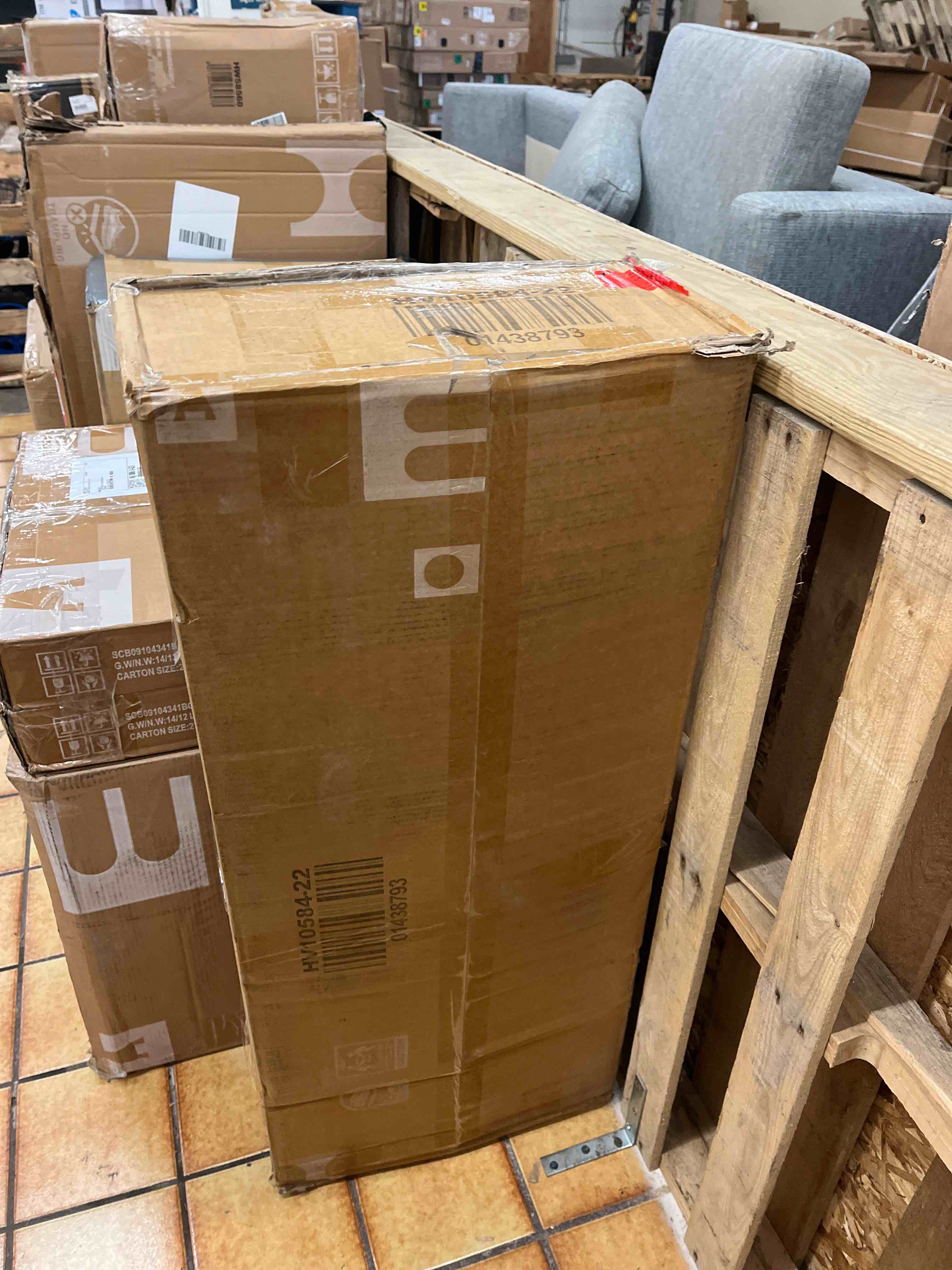 https://s3.amazonaws.com/lotting-images-prod/phillipi/RED6797004_1735588359860.jpeg