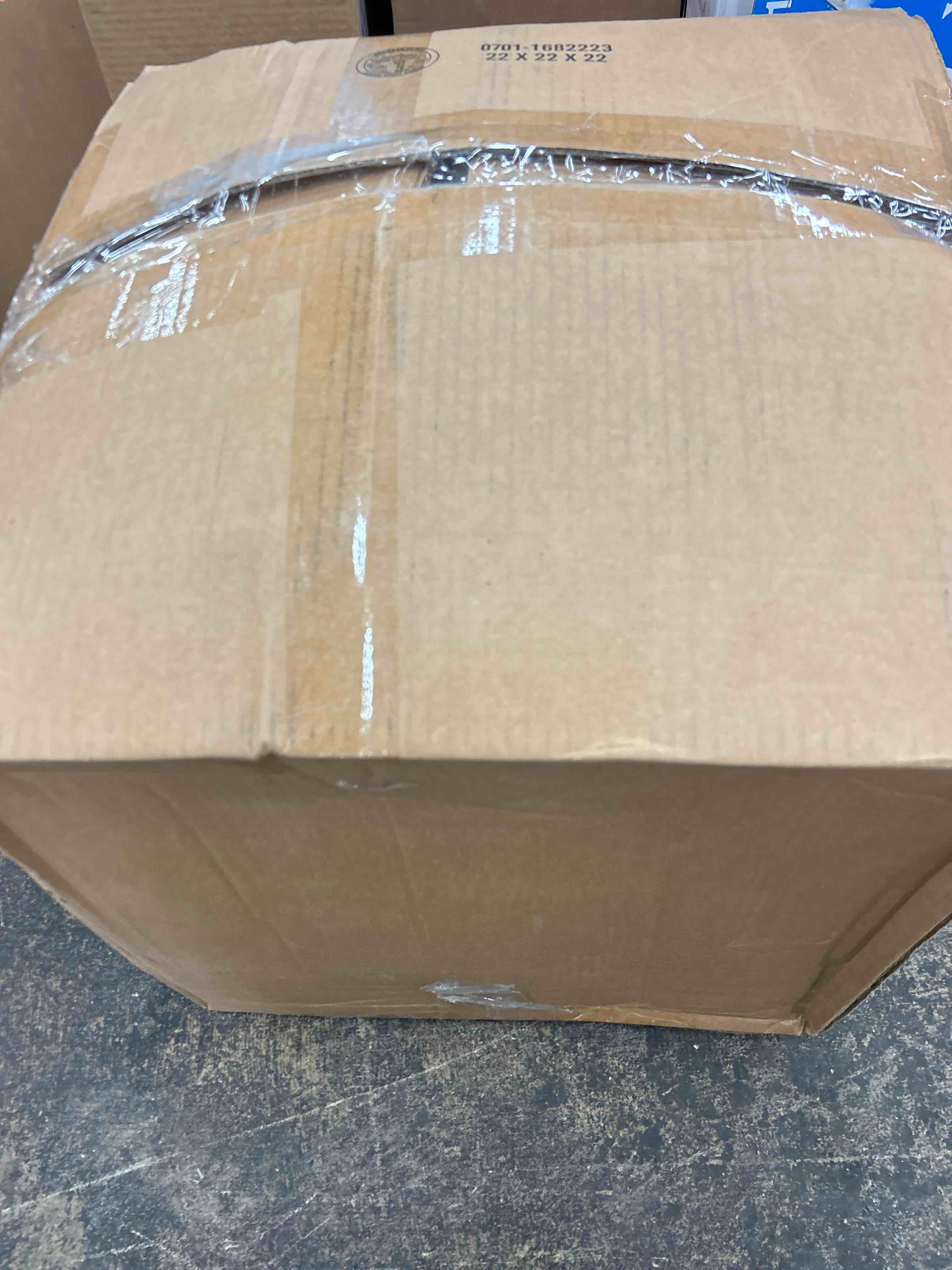 https://s3.amazonaws.com/lotting-images-prod/phillipi/RED6798420_1736984216243.jpeg