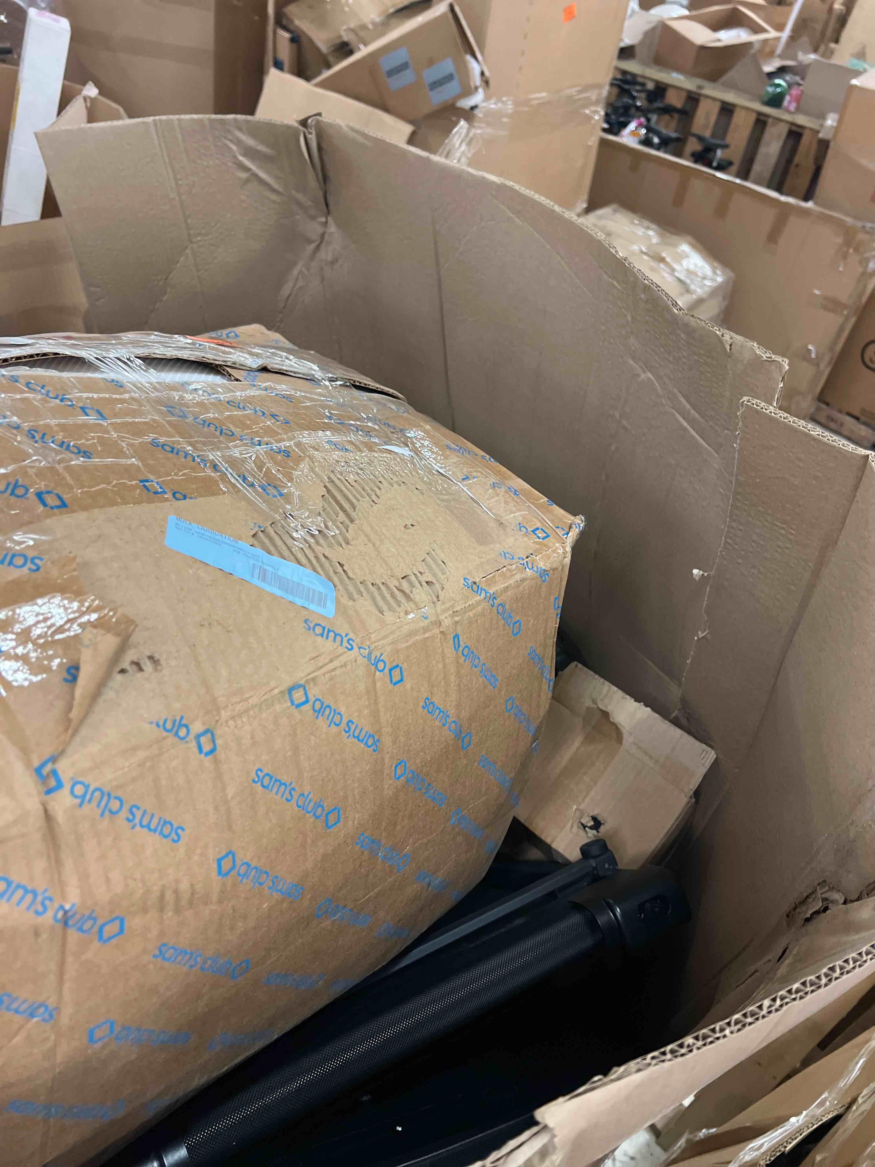 https://s3.amazonaws.com/lotting-images-prod/phillipi/RED6798450_1754505718997.jpeg