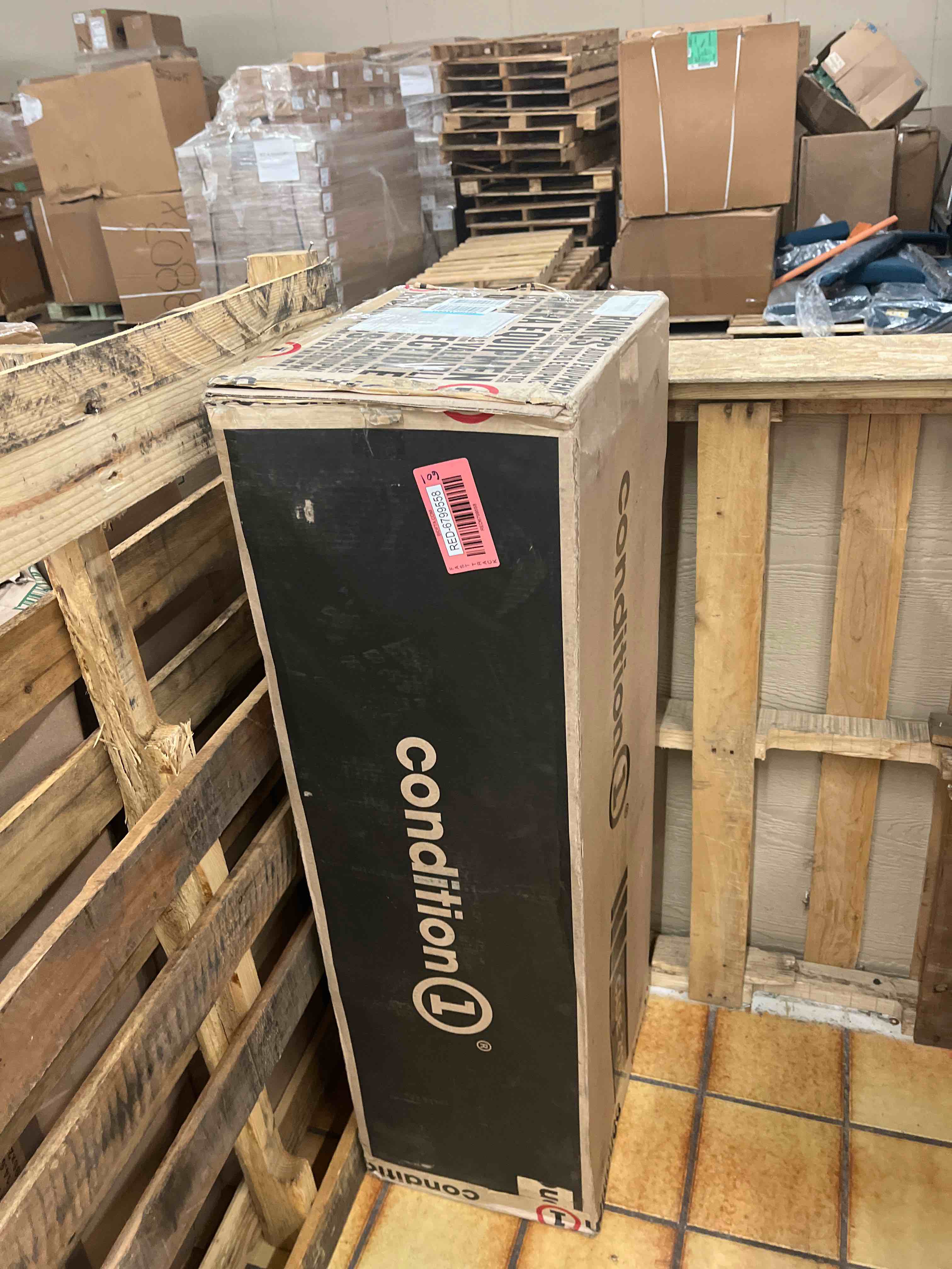 https://s3.amazonaws.com/lotting-images-prod/phillipi/RED6799558_1745467175236.jpeg