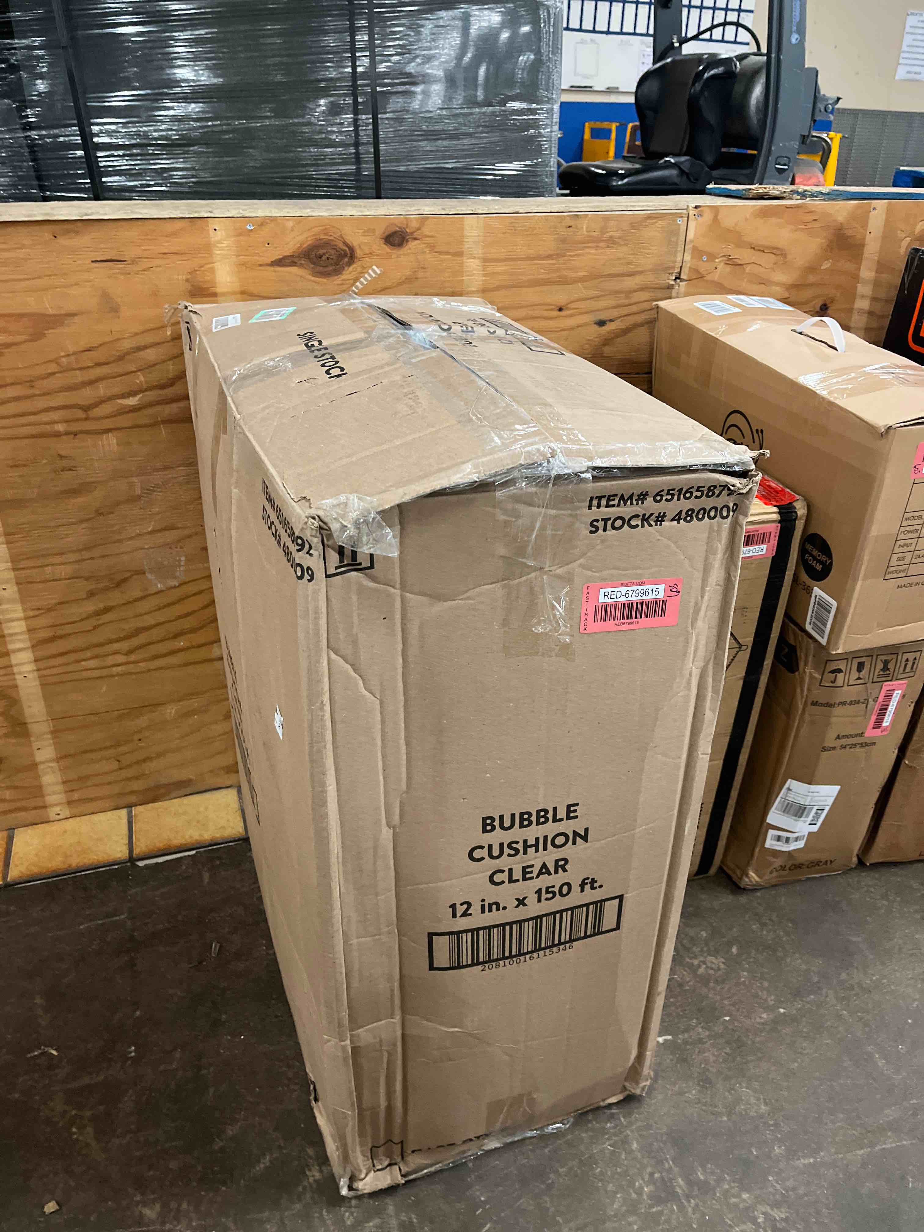 https://s3.amazonaws.com/lotting-images-prod/phillipi/RED6799615_1745479058238.jpeg