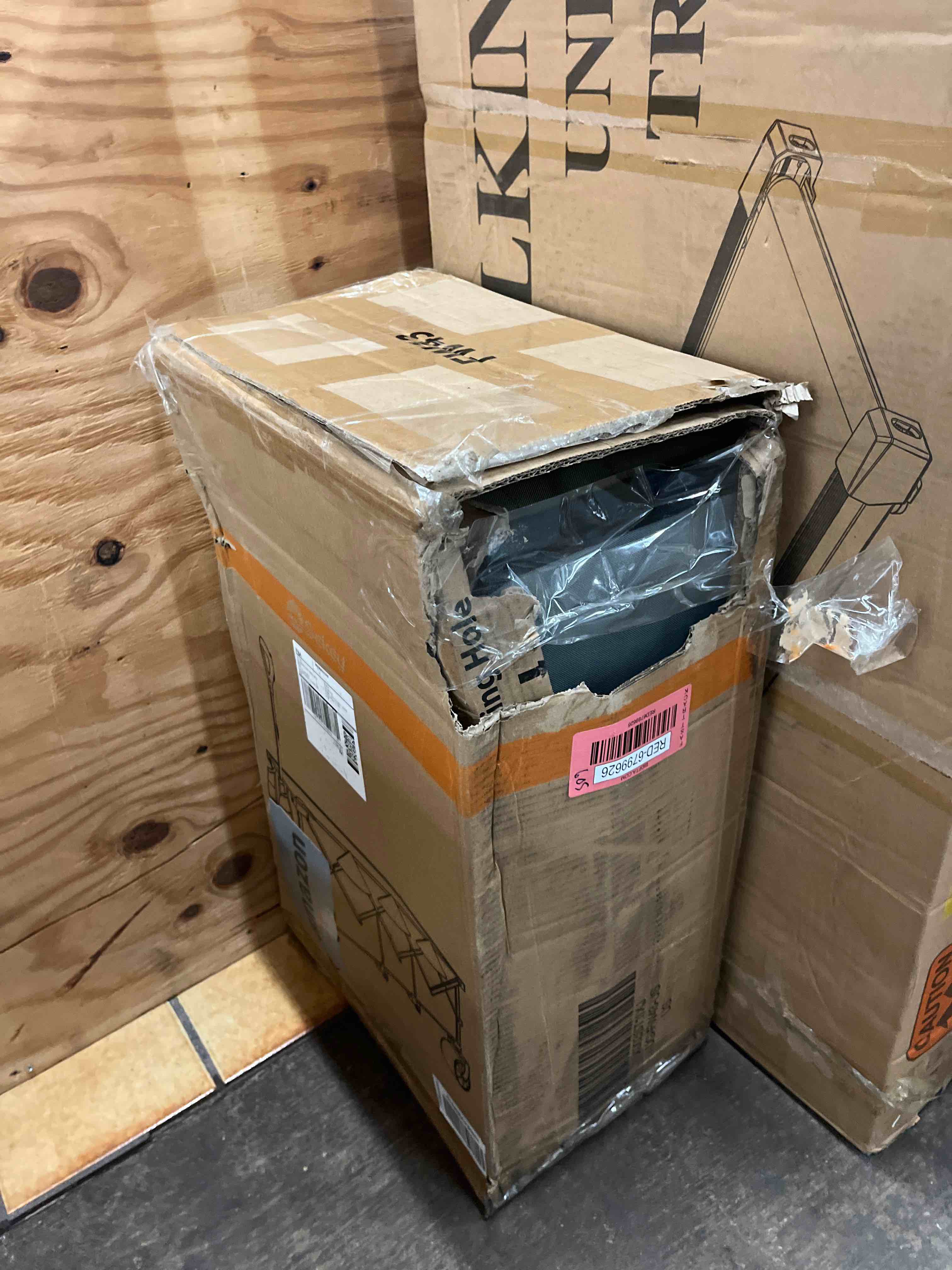 https://s3.amazonaws.com/lotting-images-prod/phillipi/RED6799626_1745478061397.jpeg