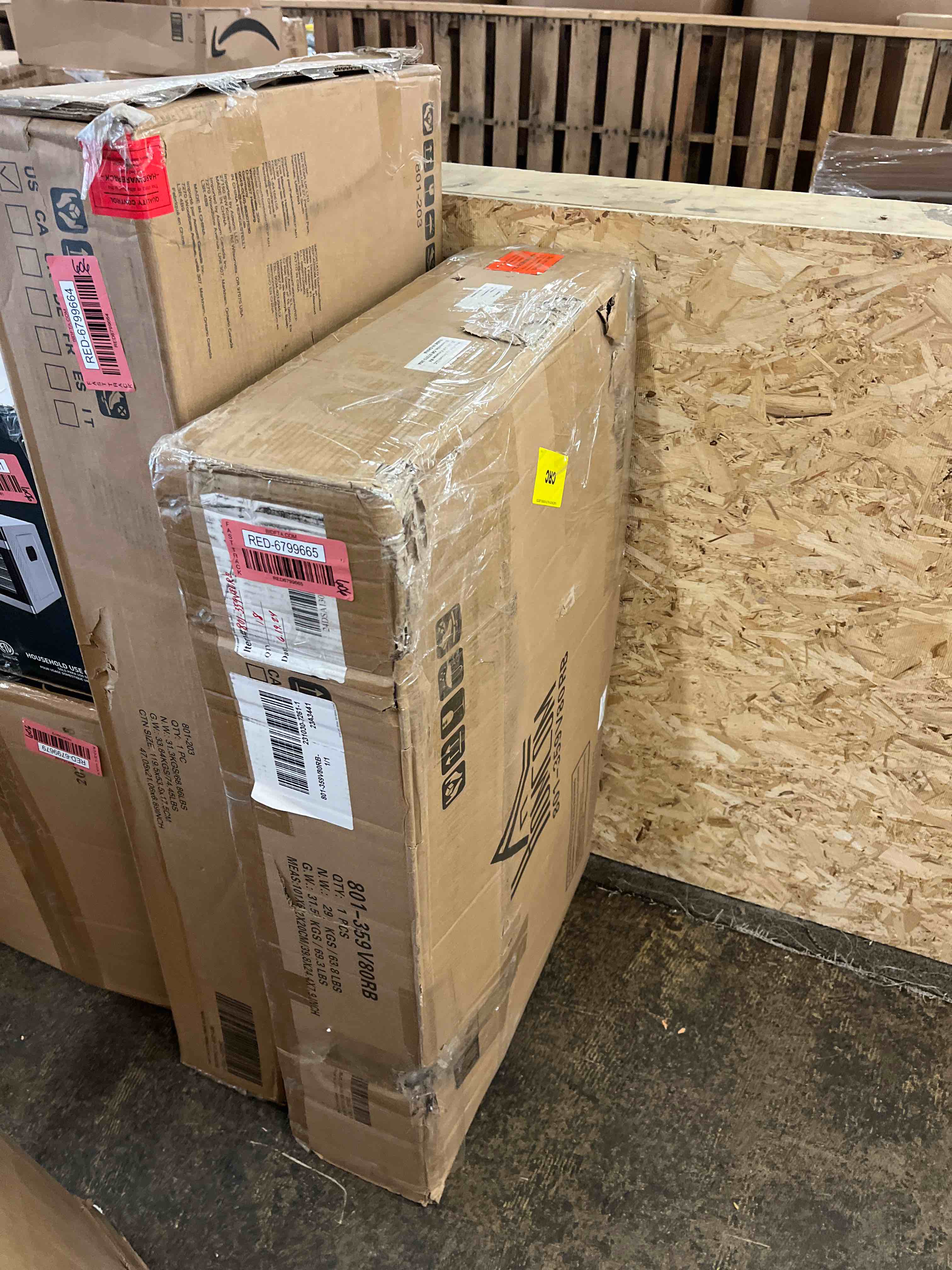 https://s3.amazonaws.com/lotting-images-prod/phillipi/RED6799665_1745495751446.jpeg