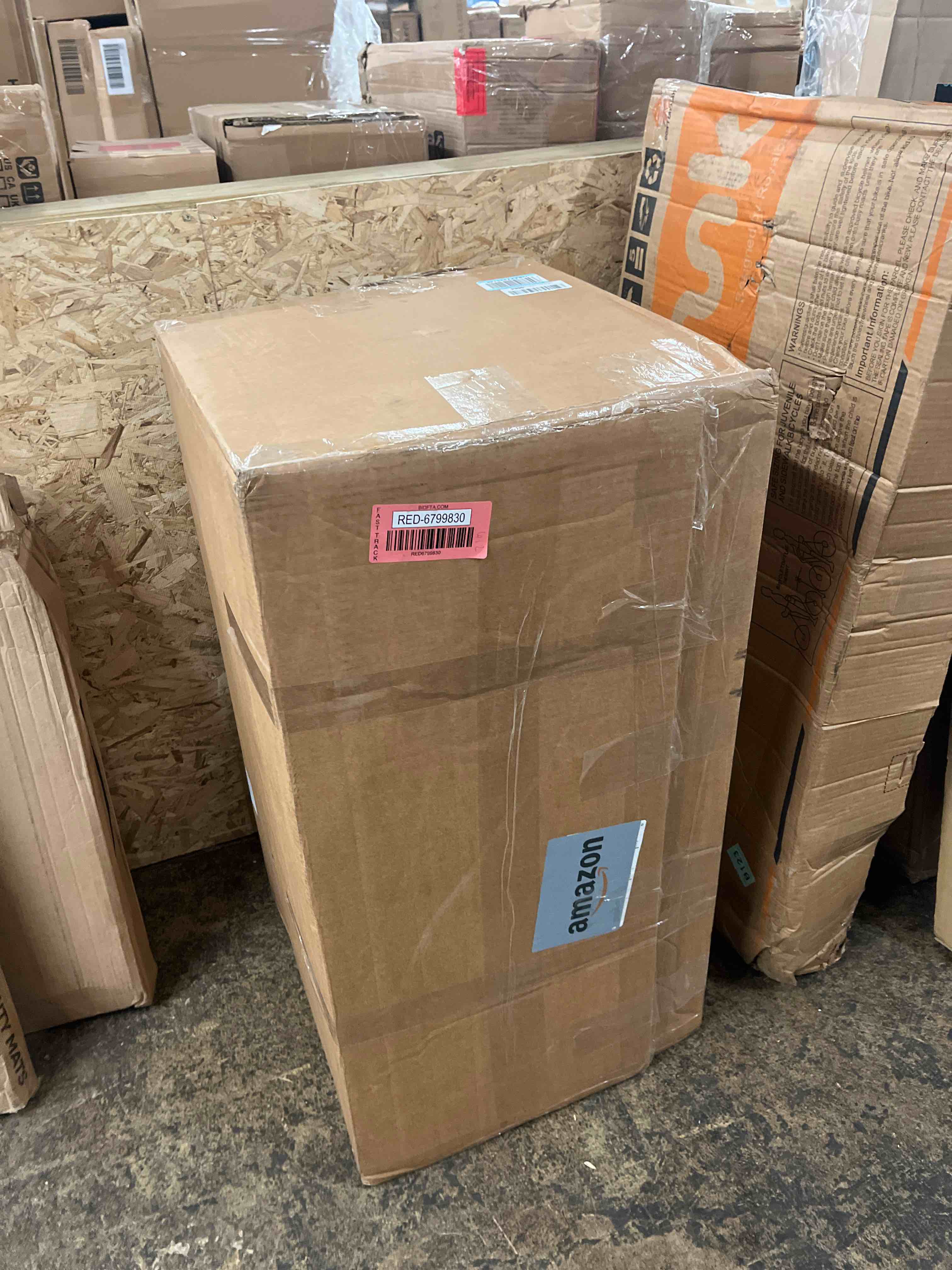 https://s3.amazonaws.com/lotting-images-prod/phillipi/RED6799830_1745561035812.jpeg