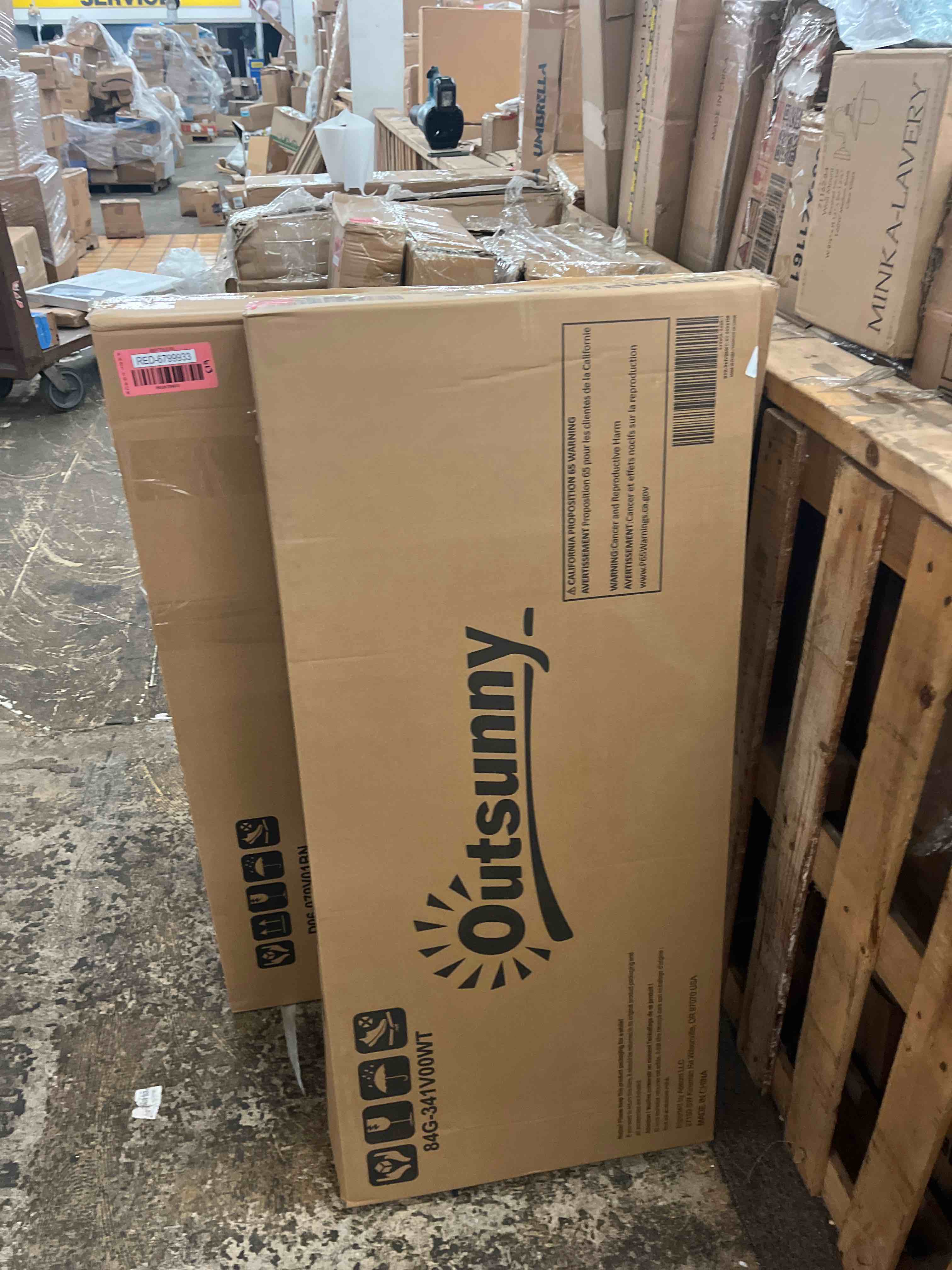 https://s3.amazonaws.com/lotting-images-prod/phillipi/RED6799932_1745564844082.jpeg