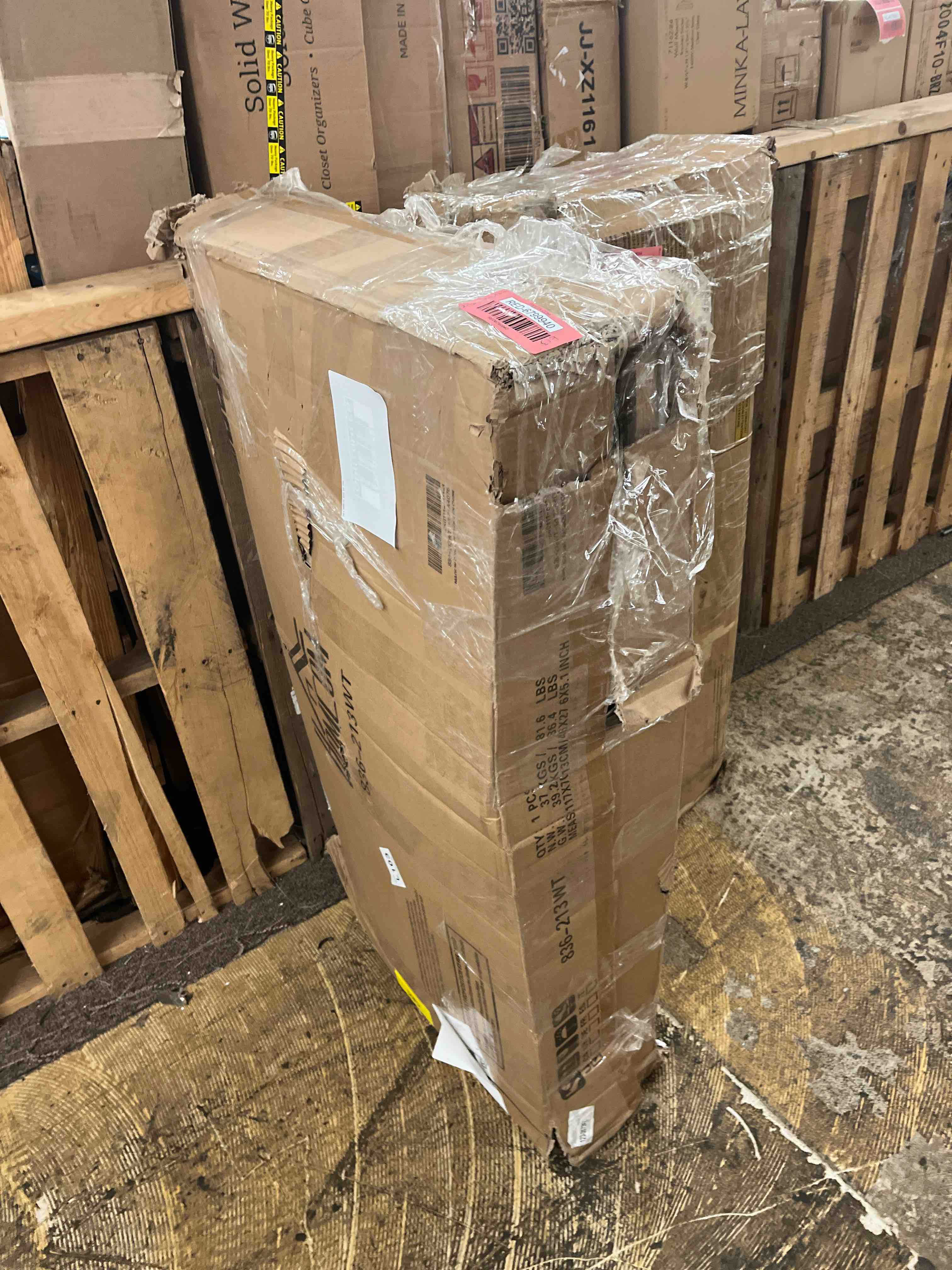 https://s3.amazonaws.com/lotting-images-prod/phillipi/RED6799940_1745564125727.jpeg