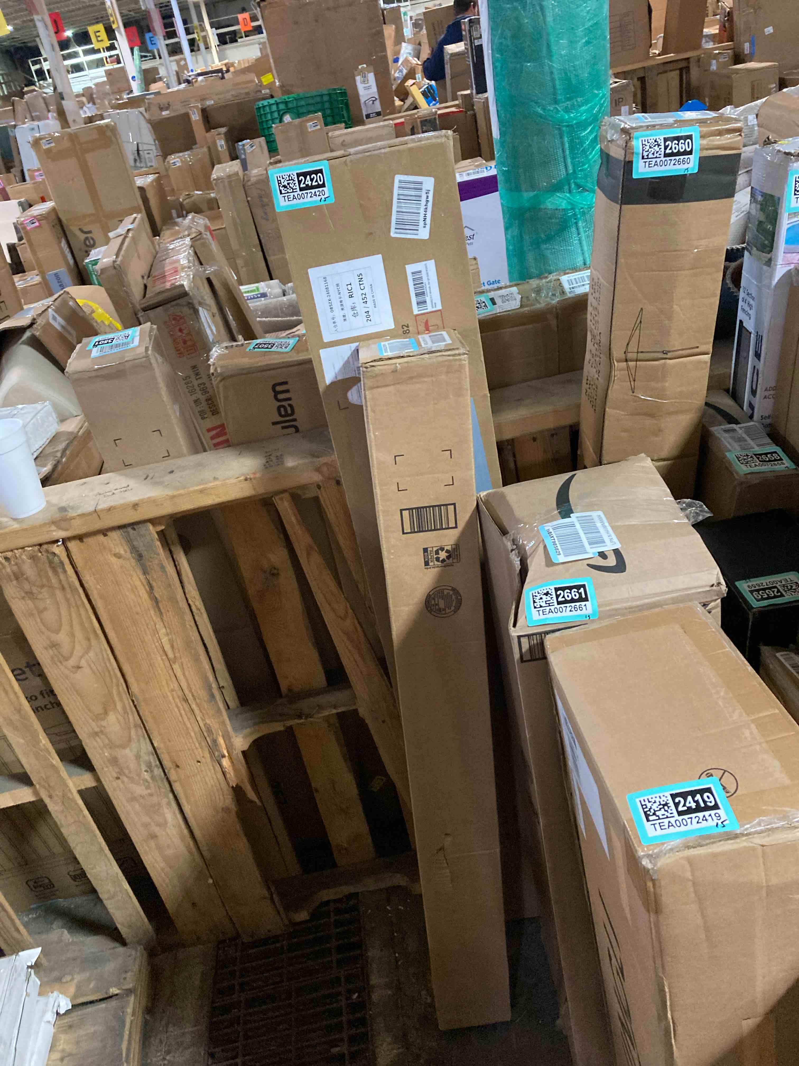 https://s3.amazonaws.com/lotting-images-prod/phillipi/TEA0072424_1731622943706.jpeg
