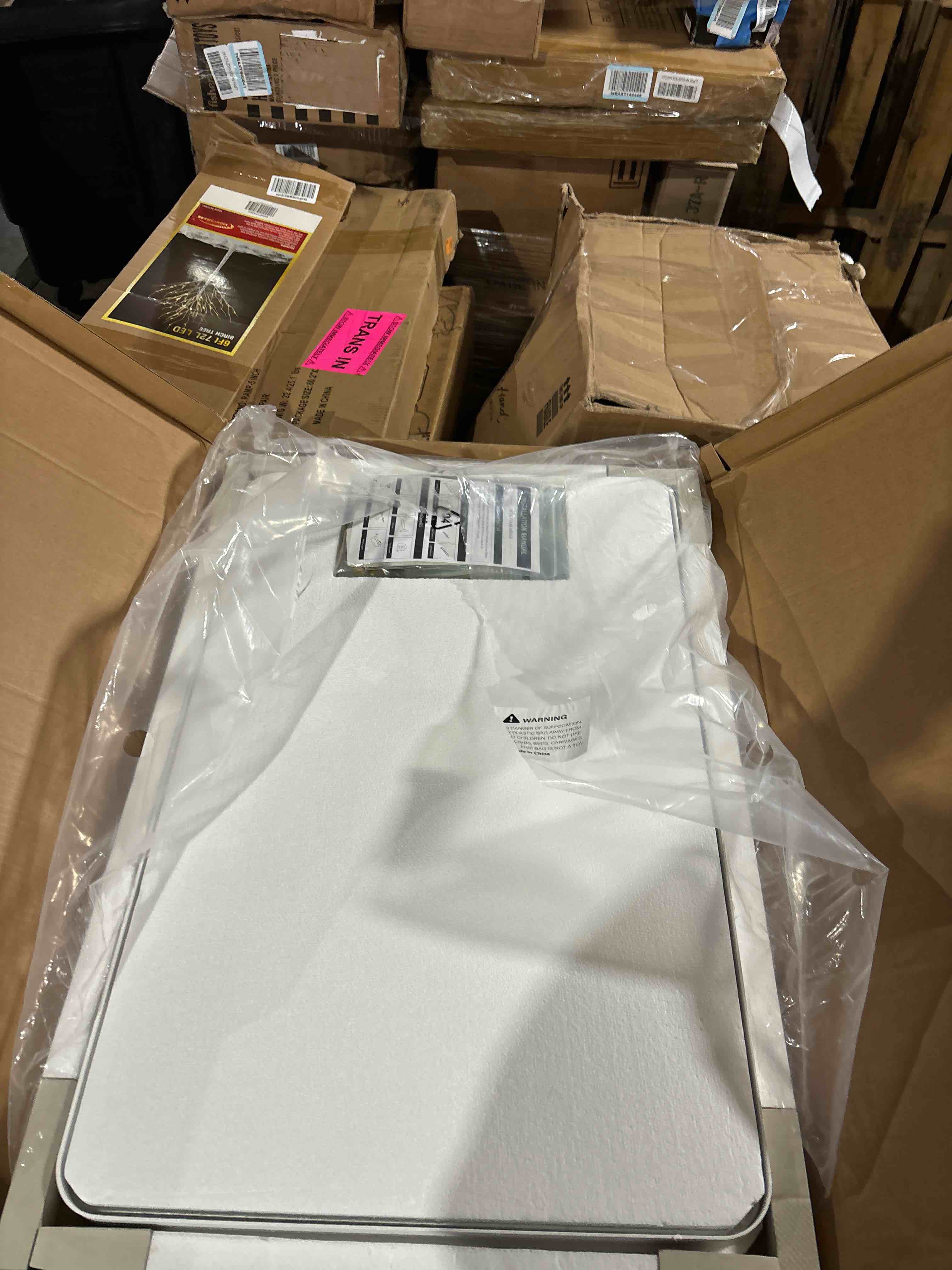 https://s3.amazonaws.com/lotting-images-prod/phillipi/TEA0073014_1731441172297.jpeg