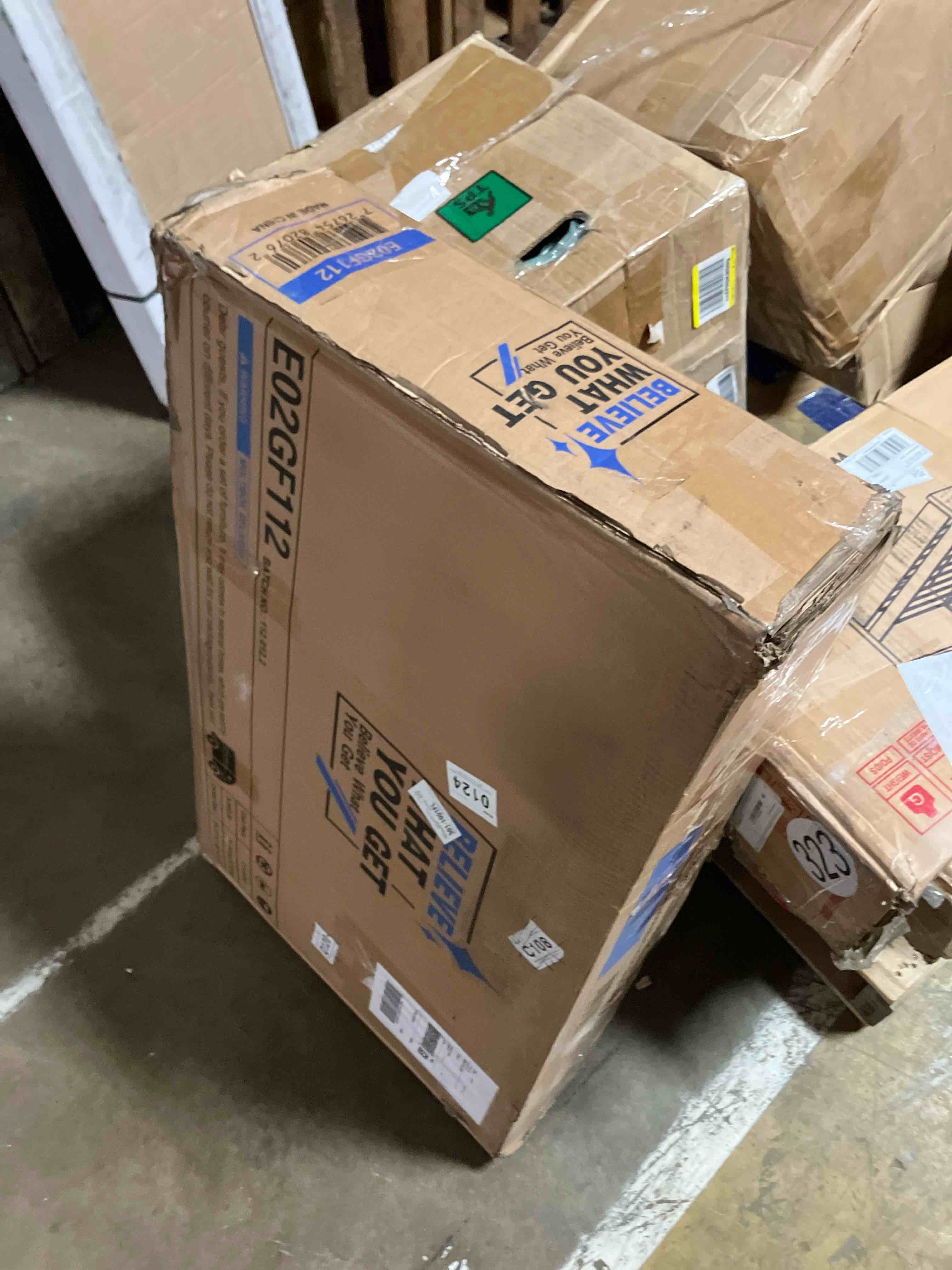 https://s3.amazonaws.com/lotting-images-prod/phillipi/TEA0073195_1731443992694.jpeg