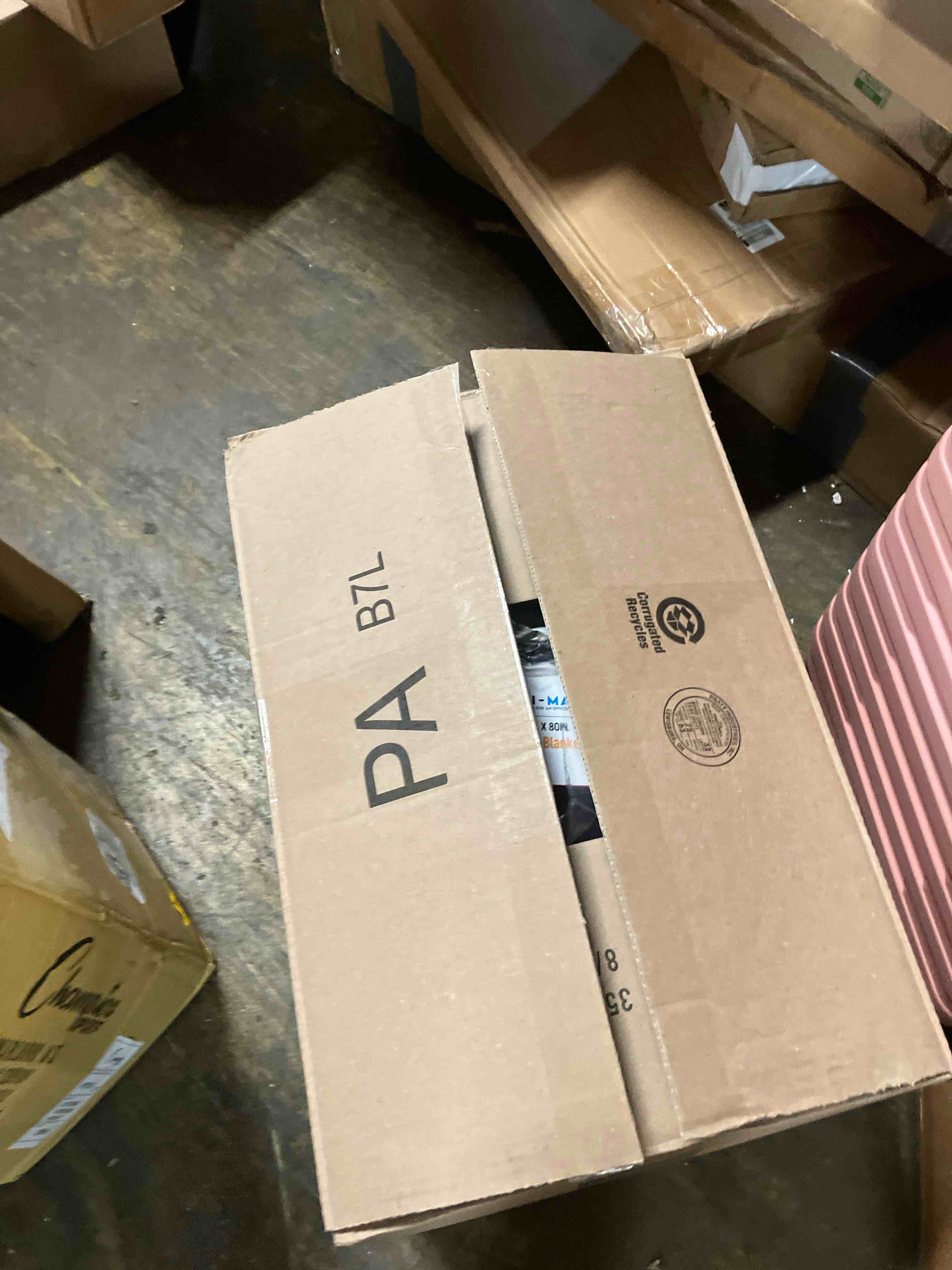 https://s3.amazonaws.com/lotting-images-prod/phillipi/TEA0073492_1730990719991.jpeg