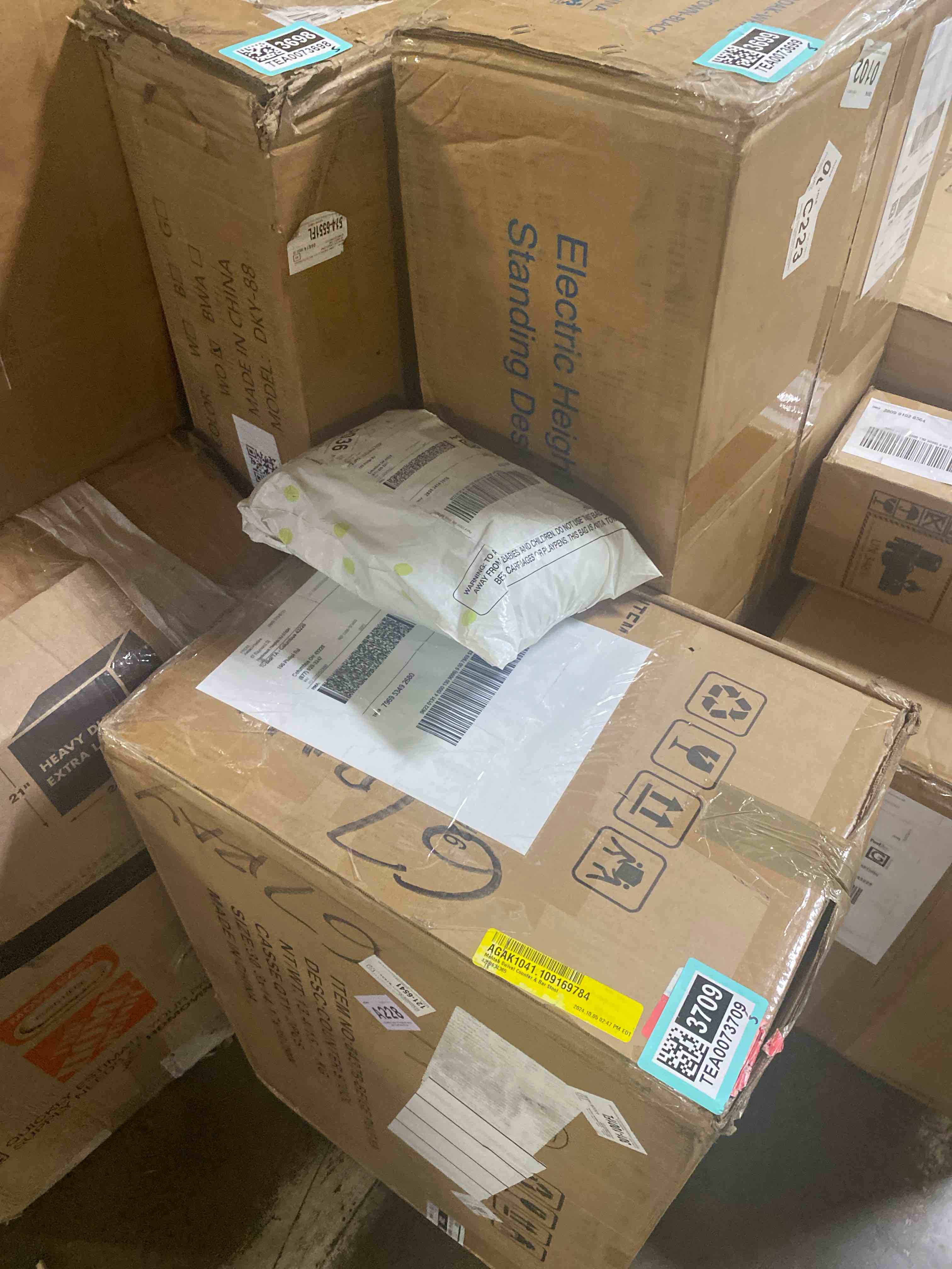 https://s3.amazonaws.com/lotting-images-prod/phillipi/TEA0073710_1730905826698.jpeg