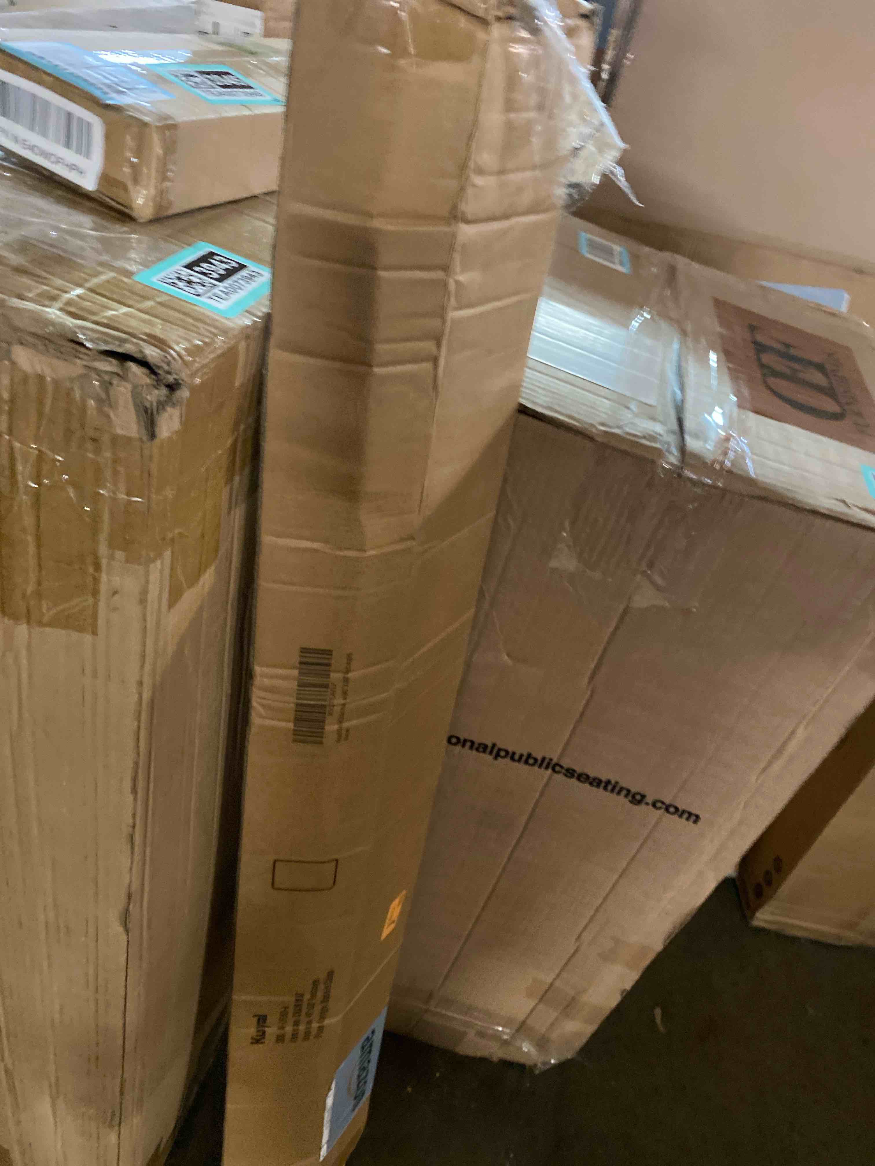 https://s3.amazonaws.com/lotting-images-prod/phillipi/TEA0073951_1730758422484.jpeg