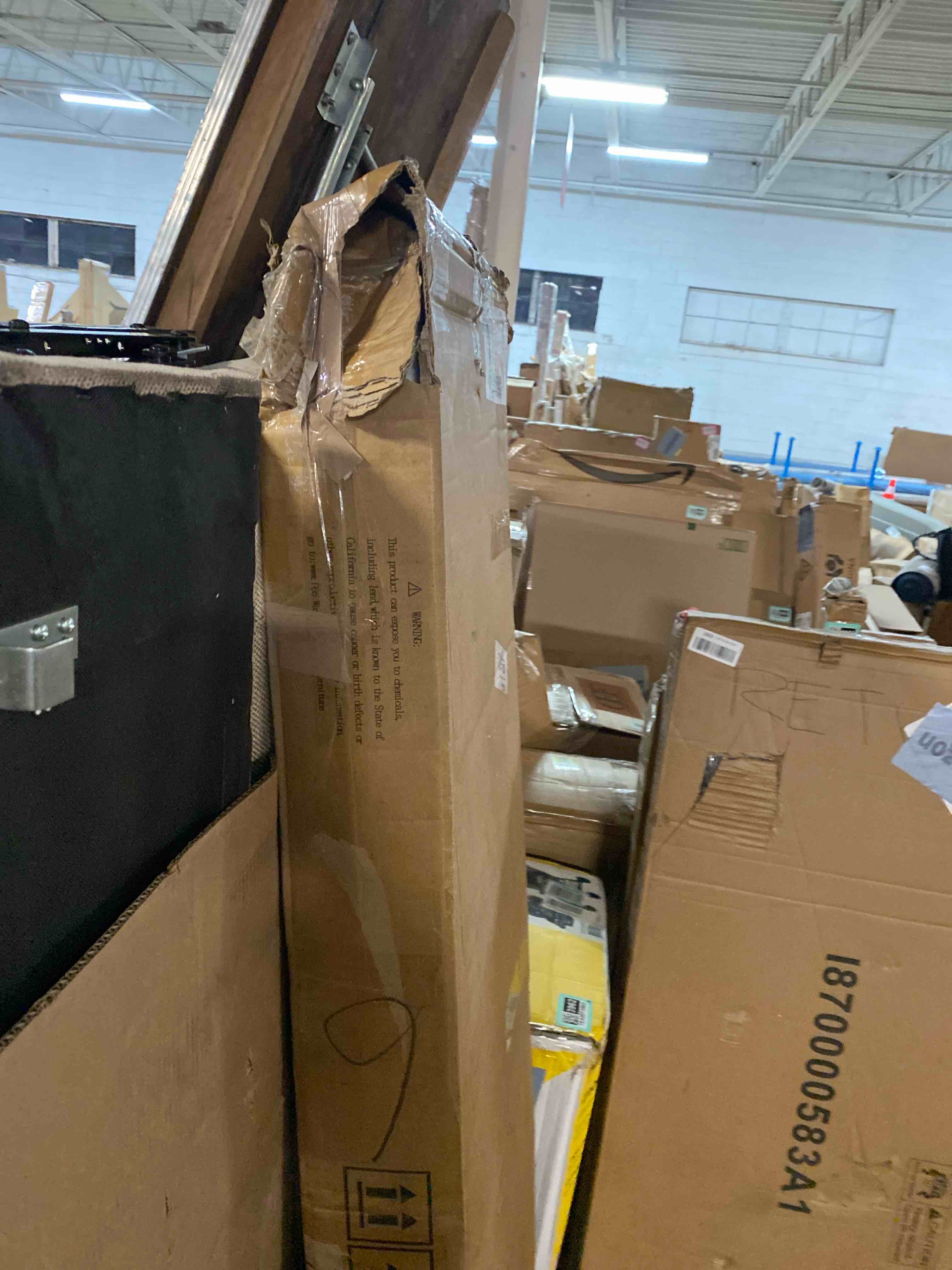 https://s3.amazonaws.com/lotting-images-prod/phillipi/TEA0073968_1730760680463.jpeg