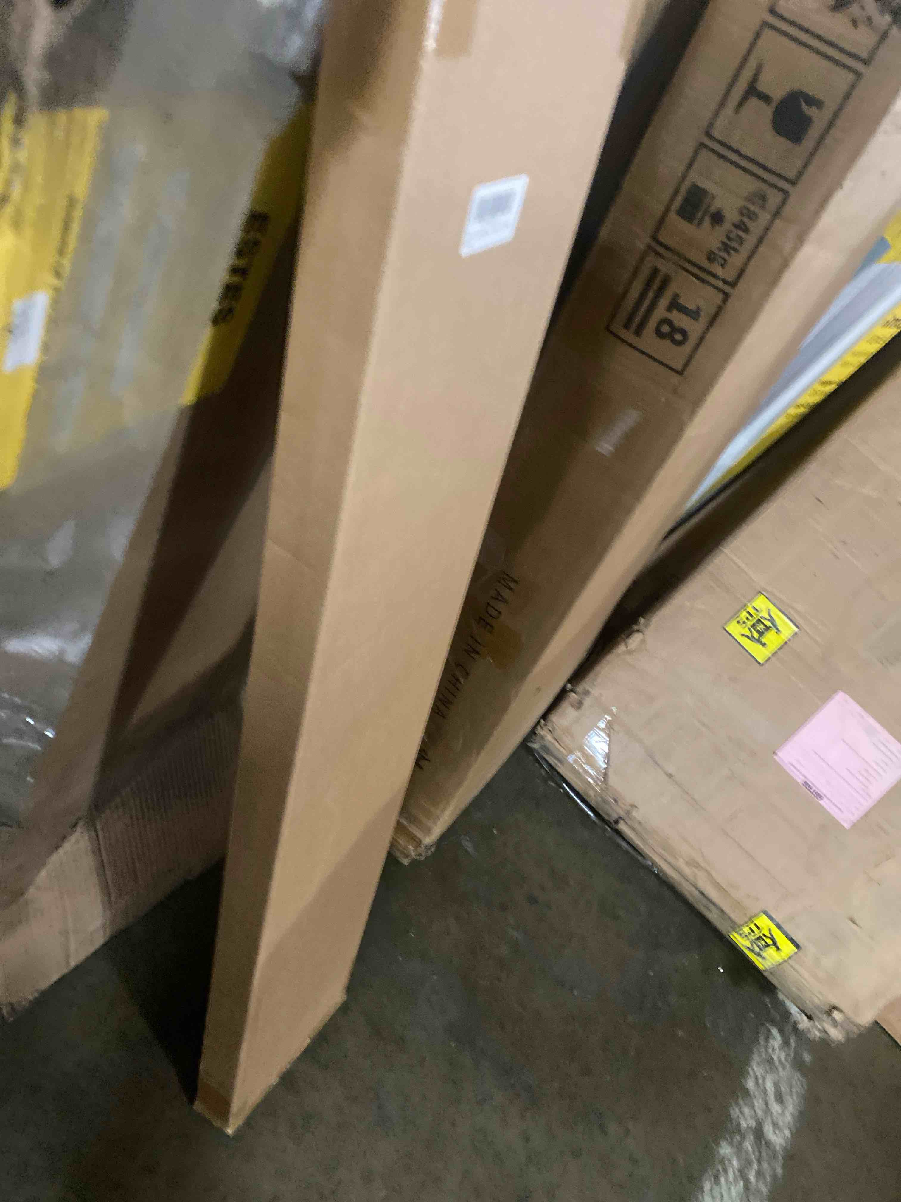 https://s3.amazonaws.com/lotting-images-prod/phillipi/TEA0073973_1730833866889.jpeg