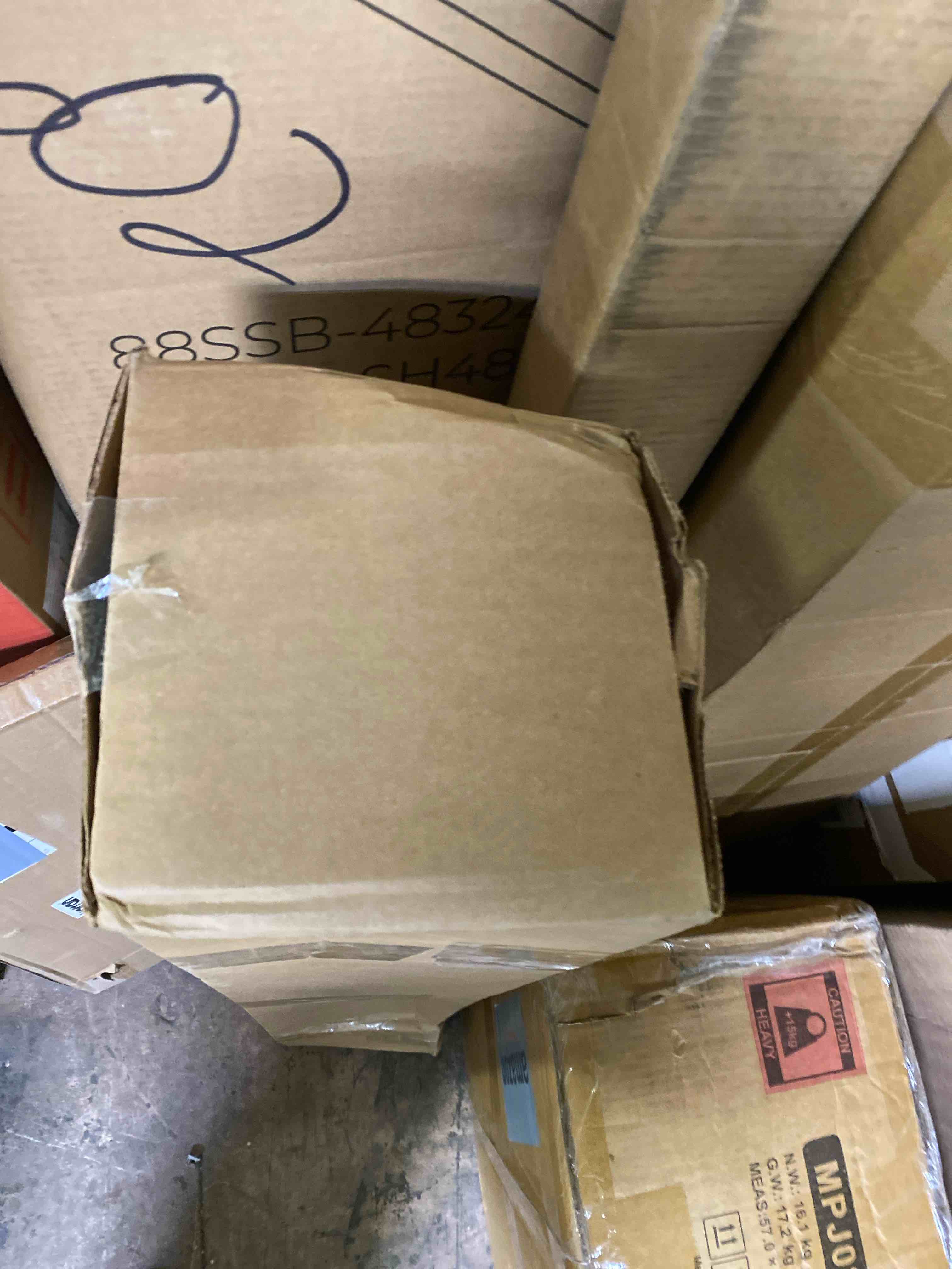 https://s3.amazonaws.com/lotting-images-prod/phillipi/TEA0074381_1730486412915.jpeg
