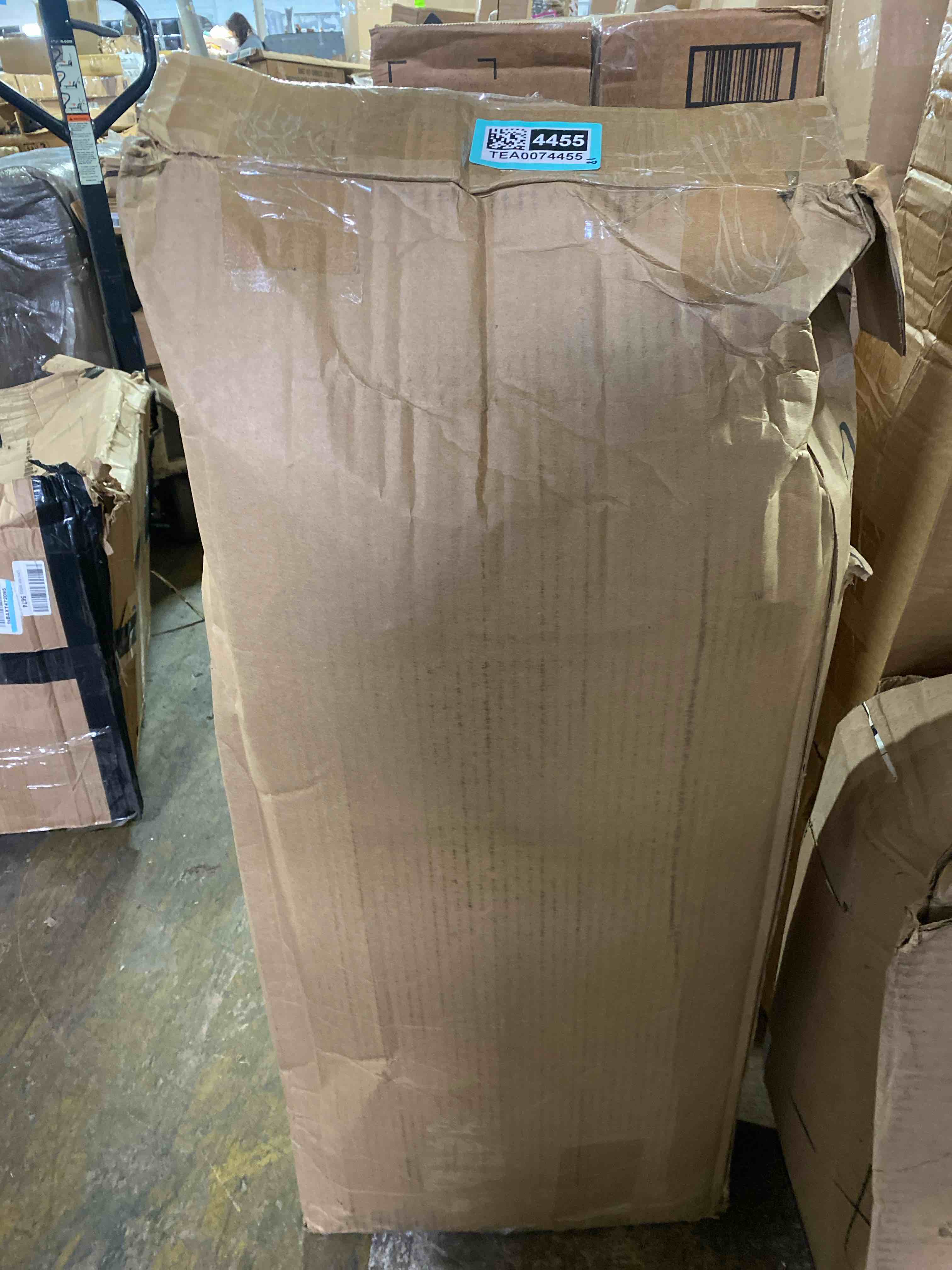 https://s3.amazonaws.com/lotting-images-prod/phillipi/TEA0074455_1730478210321.jpeg