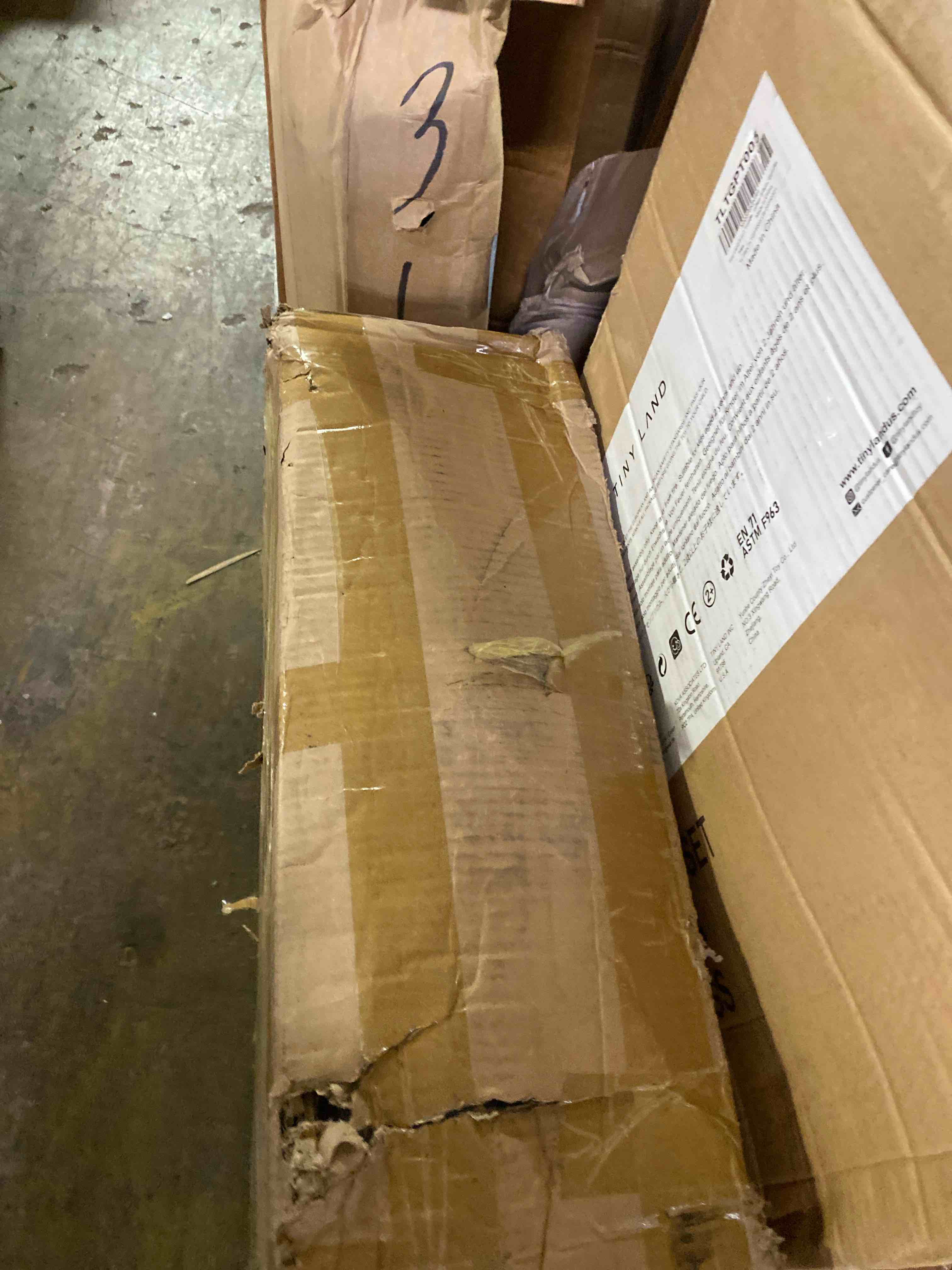 https://s3.amazonaws.com/lotting-images-prod/phillipi/TEA0074466_1730484502551.jpeg