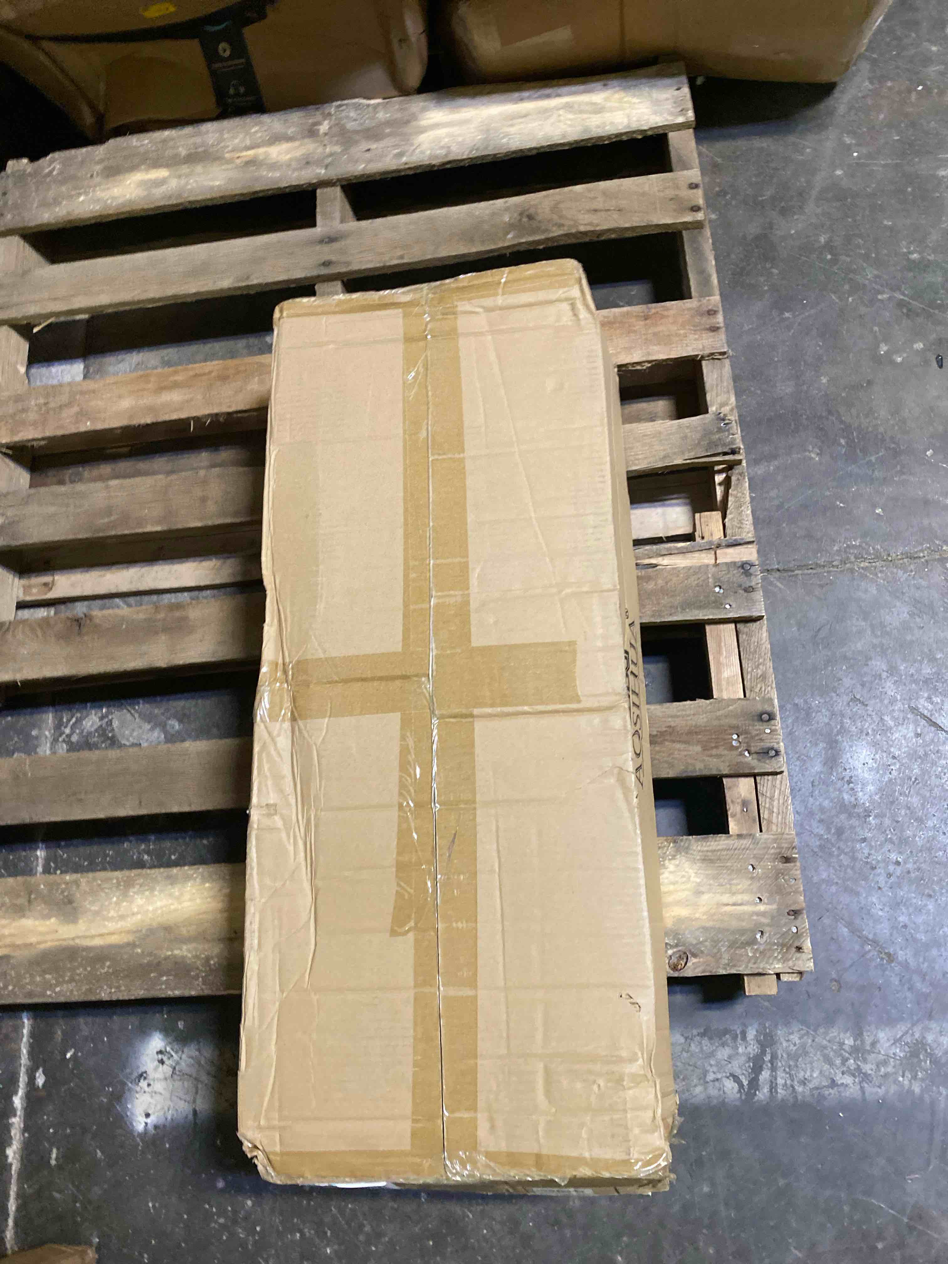 https://s3.amazonaws.com/lotting-images-prod/phillipi/TEA0074470_1730485024684.jpeg