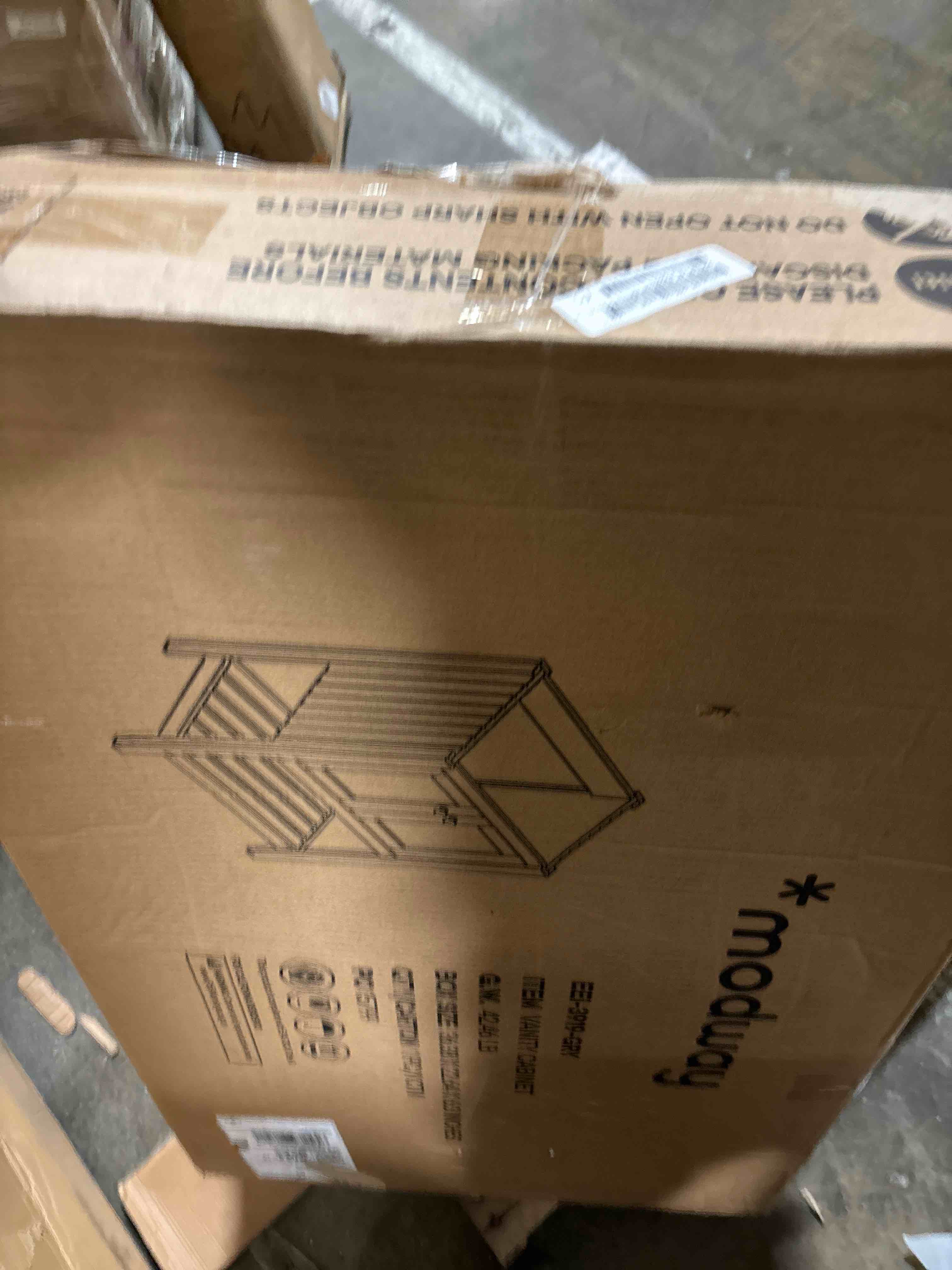 https://s3.amazonaws.com/lotting-images-prod/phillipi/TEA0075509_1729627382410.jpeg