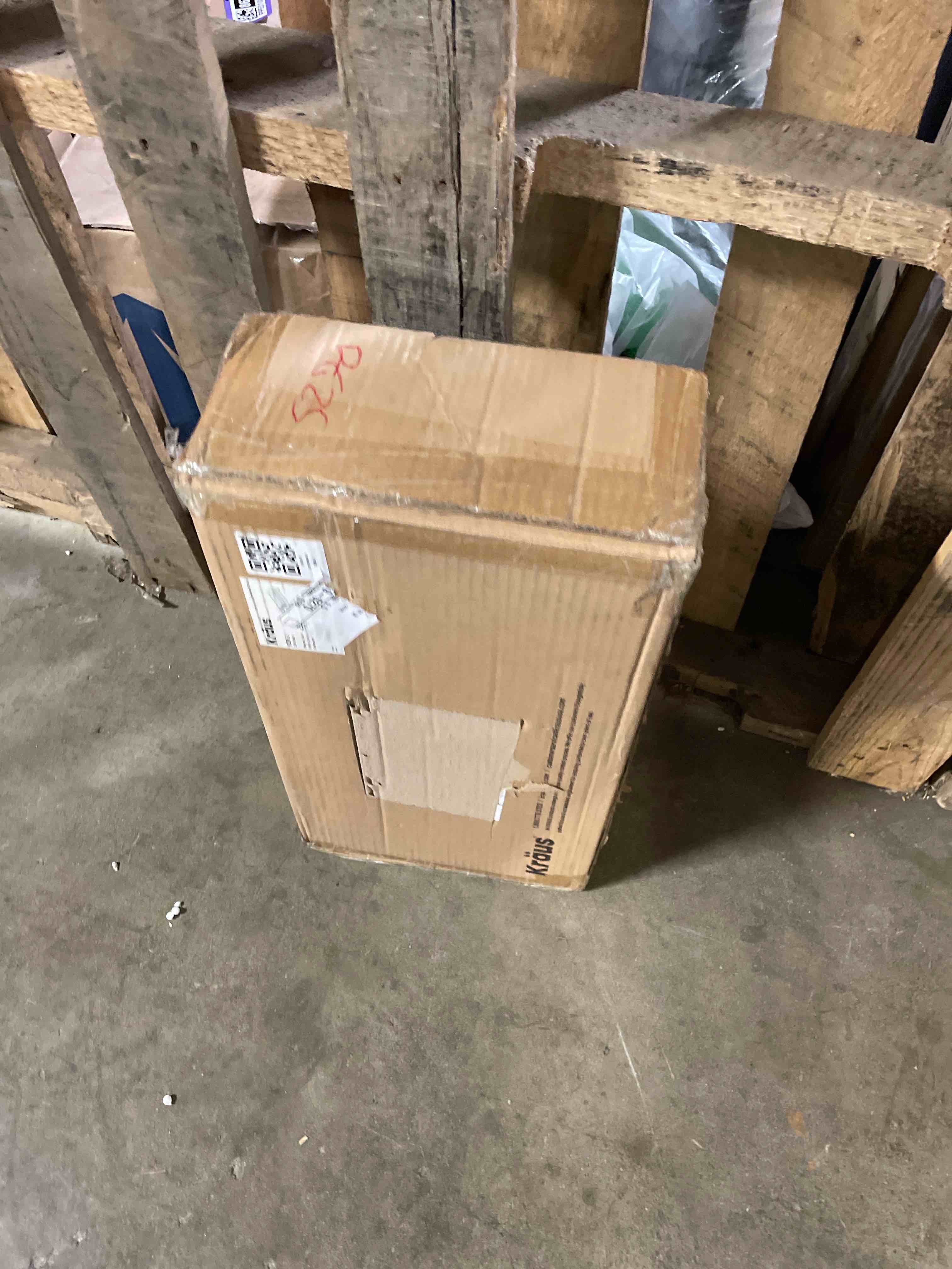 https://s3.amazonaws.com/lotting-images-prod/phillipi/TEA0075607_1729626853648.jpeg