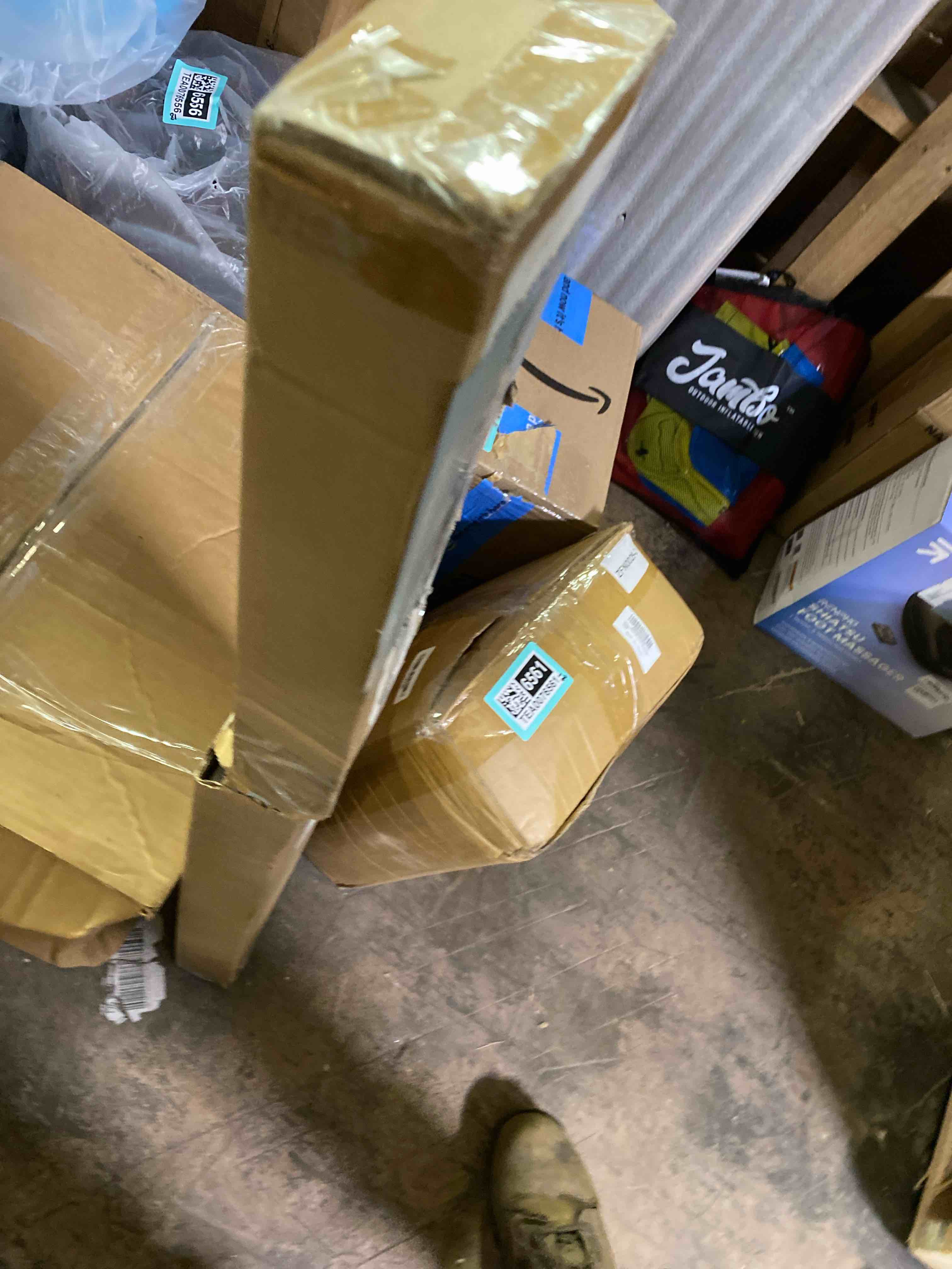 https://s3.amazonaws.com/lotting-images-prod/phillipi/TEA0076563_1728589595764.jpeg