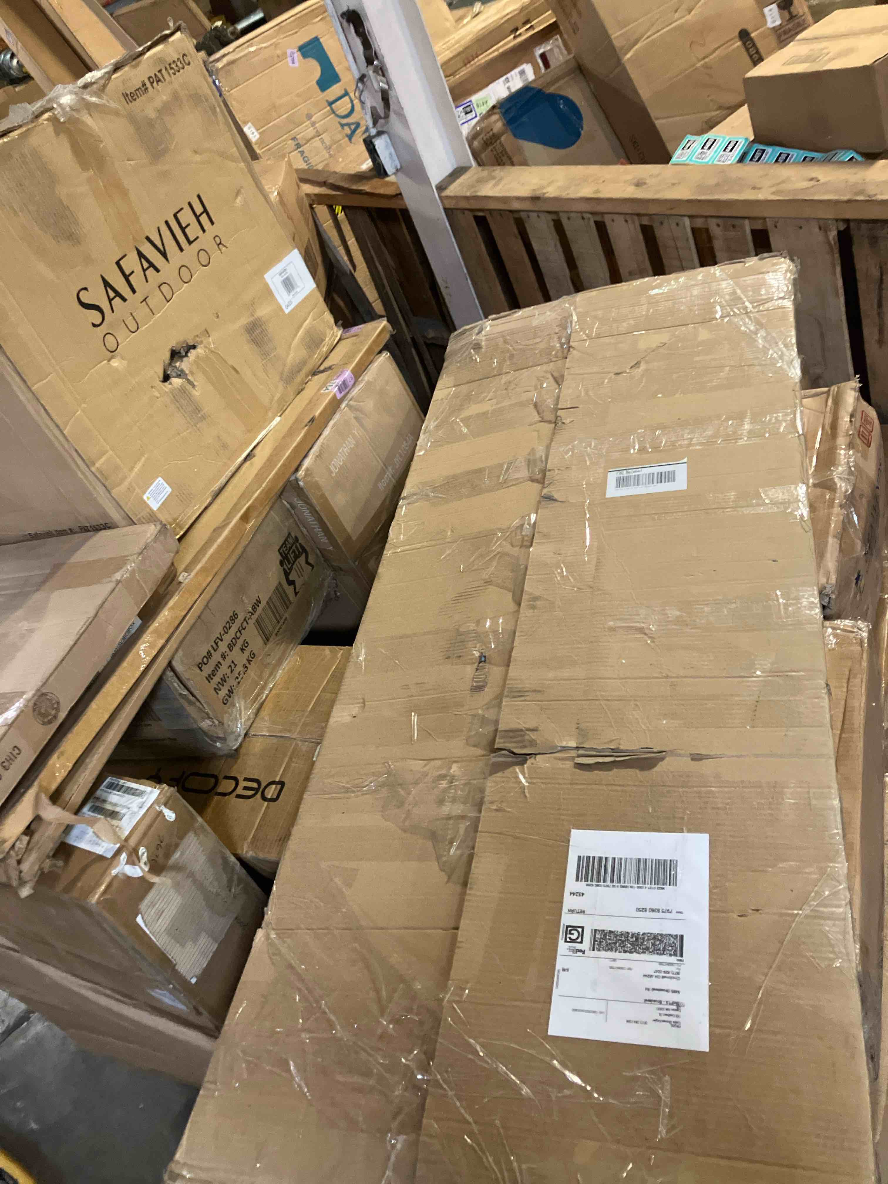 https://s3.amazonaws.com/lotting-images-prod/phillipi/TEA0078127_1758137197677.jpeg