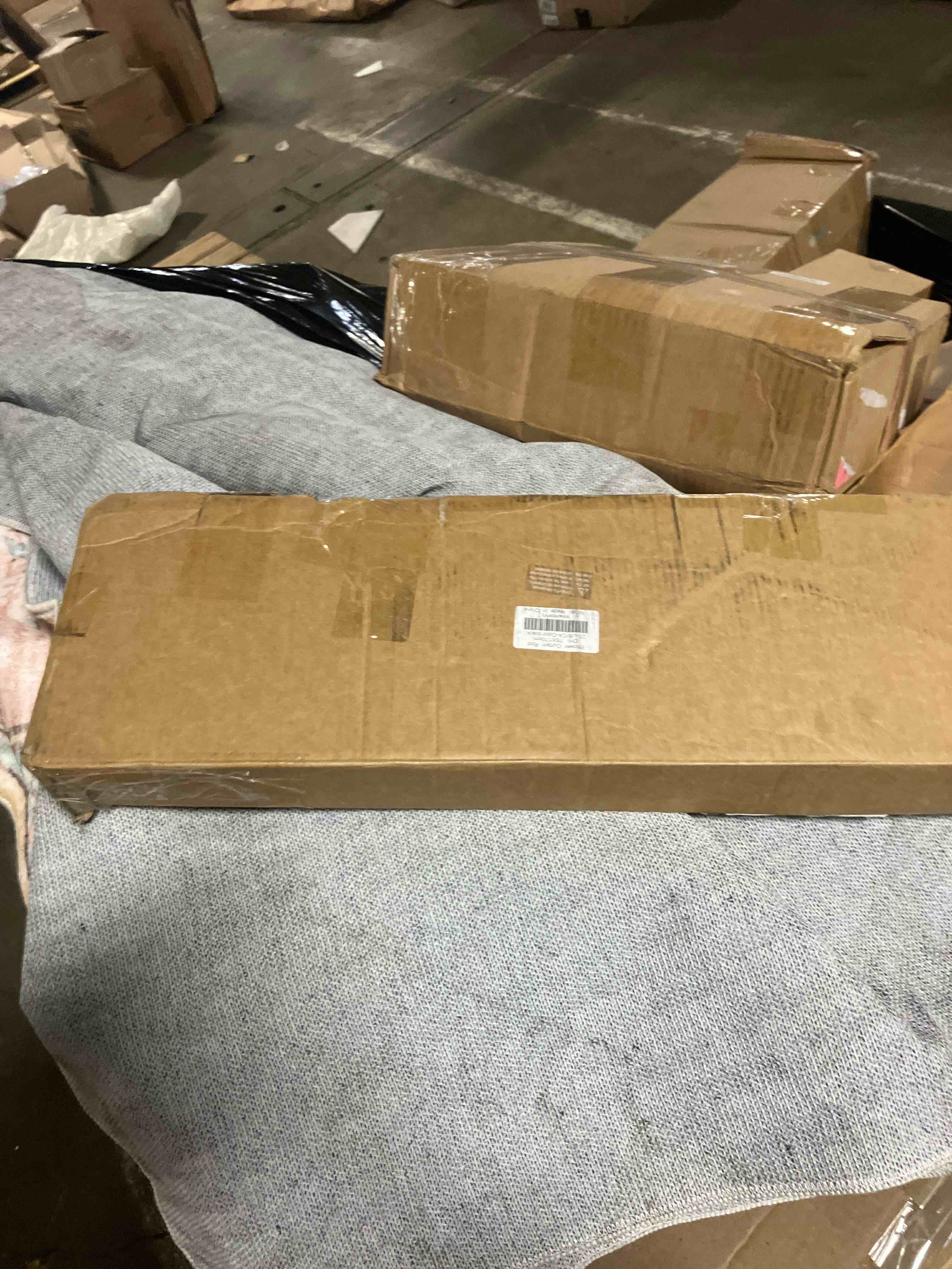 https://s3.amazonaws.com/lotting-images-prod/phillipi/TEA0078182_1757443076634.jpeg