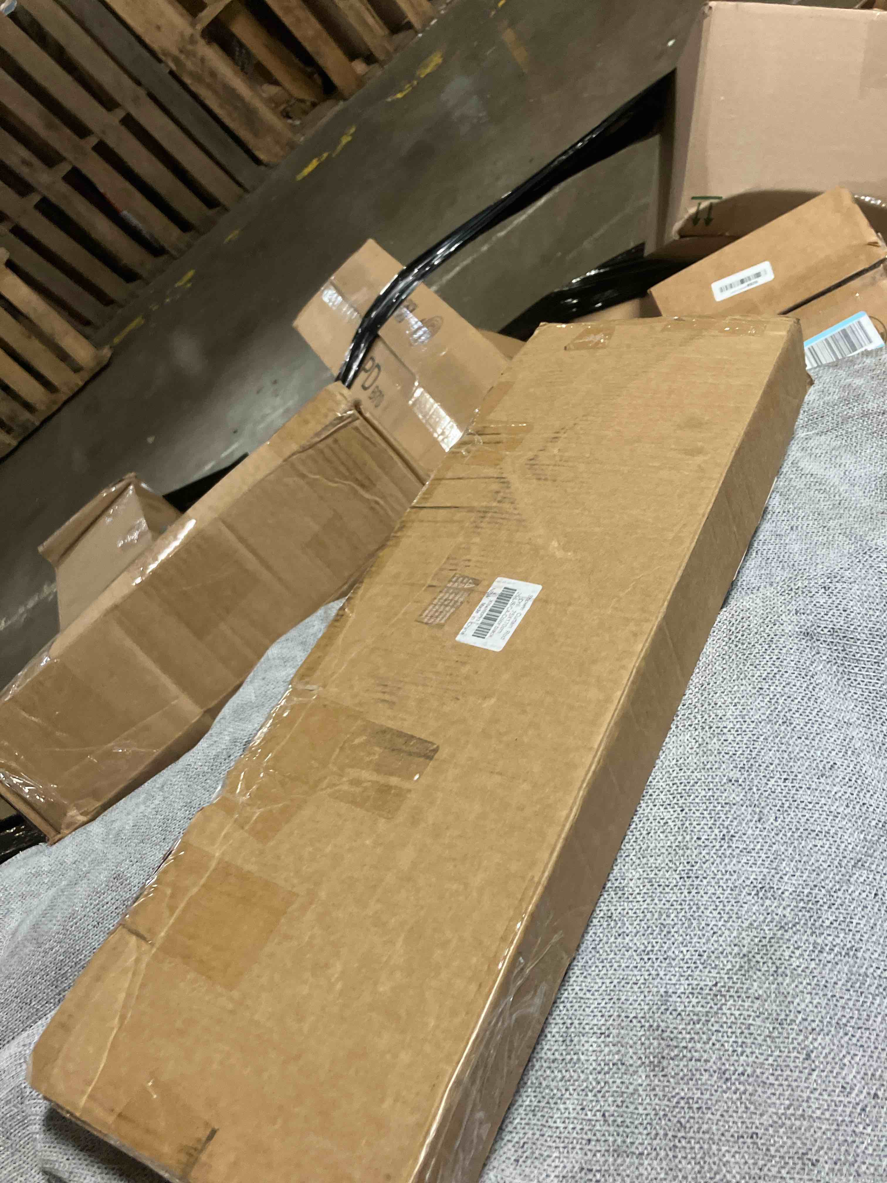 https://s3.amazonaws.com/lotting-images-prod/phillipi/TEA0078182_1757443078672.jpeg