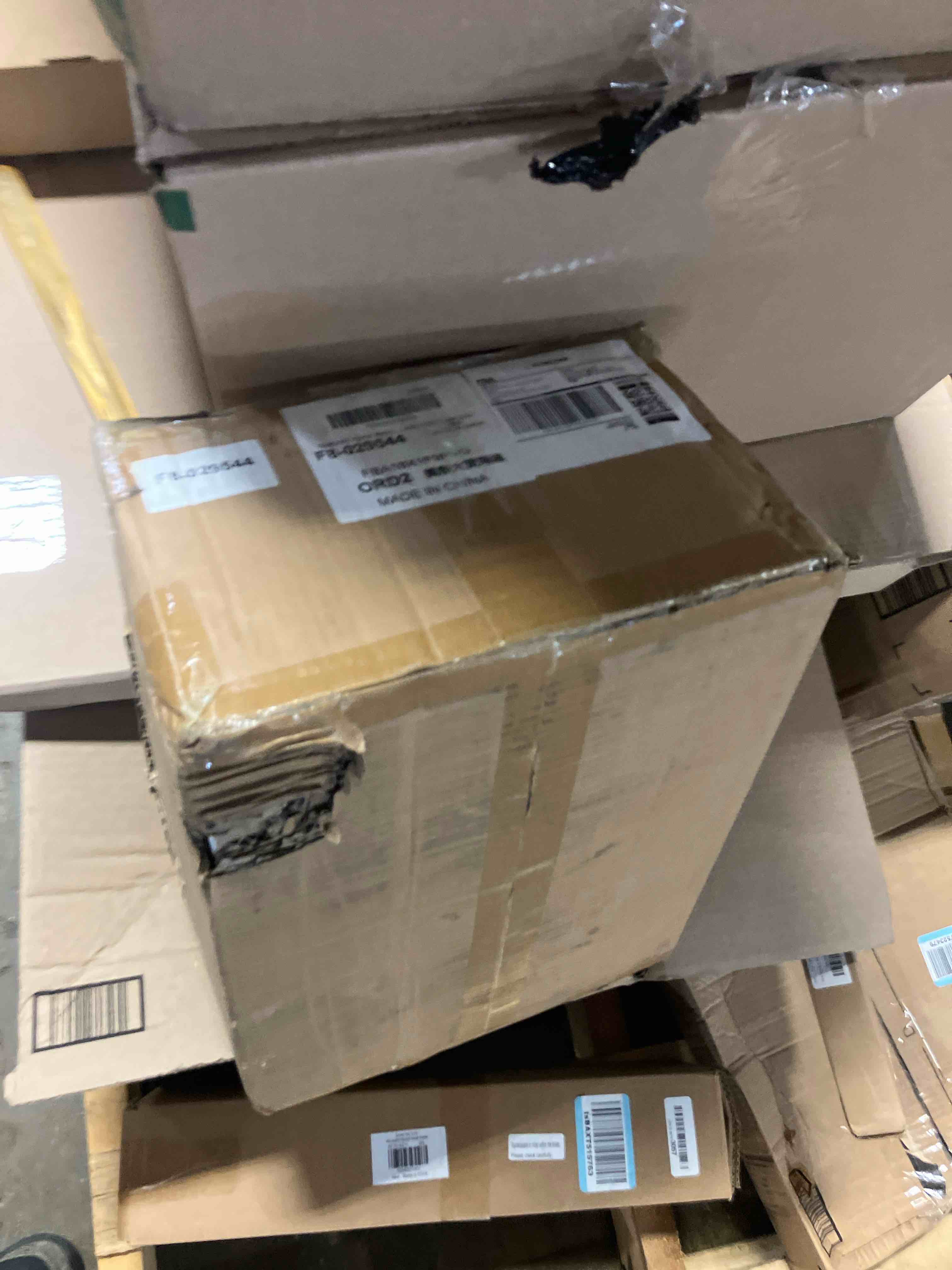 https://s3.amazonaws.com/lotting-images-prod/phillipi/TEA0078189_1757442071559.jpeg