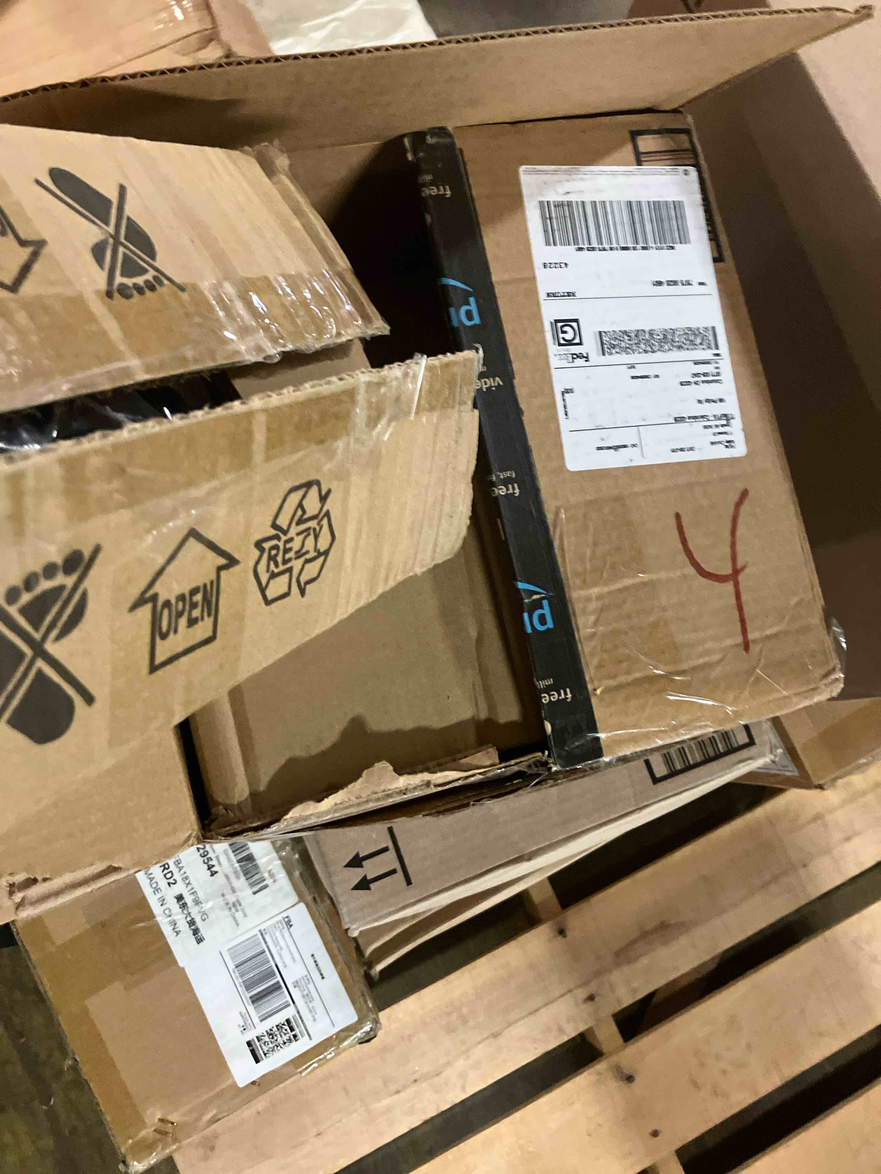 https://s3.amazonaws.com/lotting-images-prod/phillipi/TEA0078195_1757440862667.jpeg