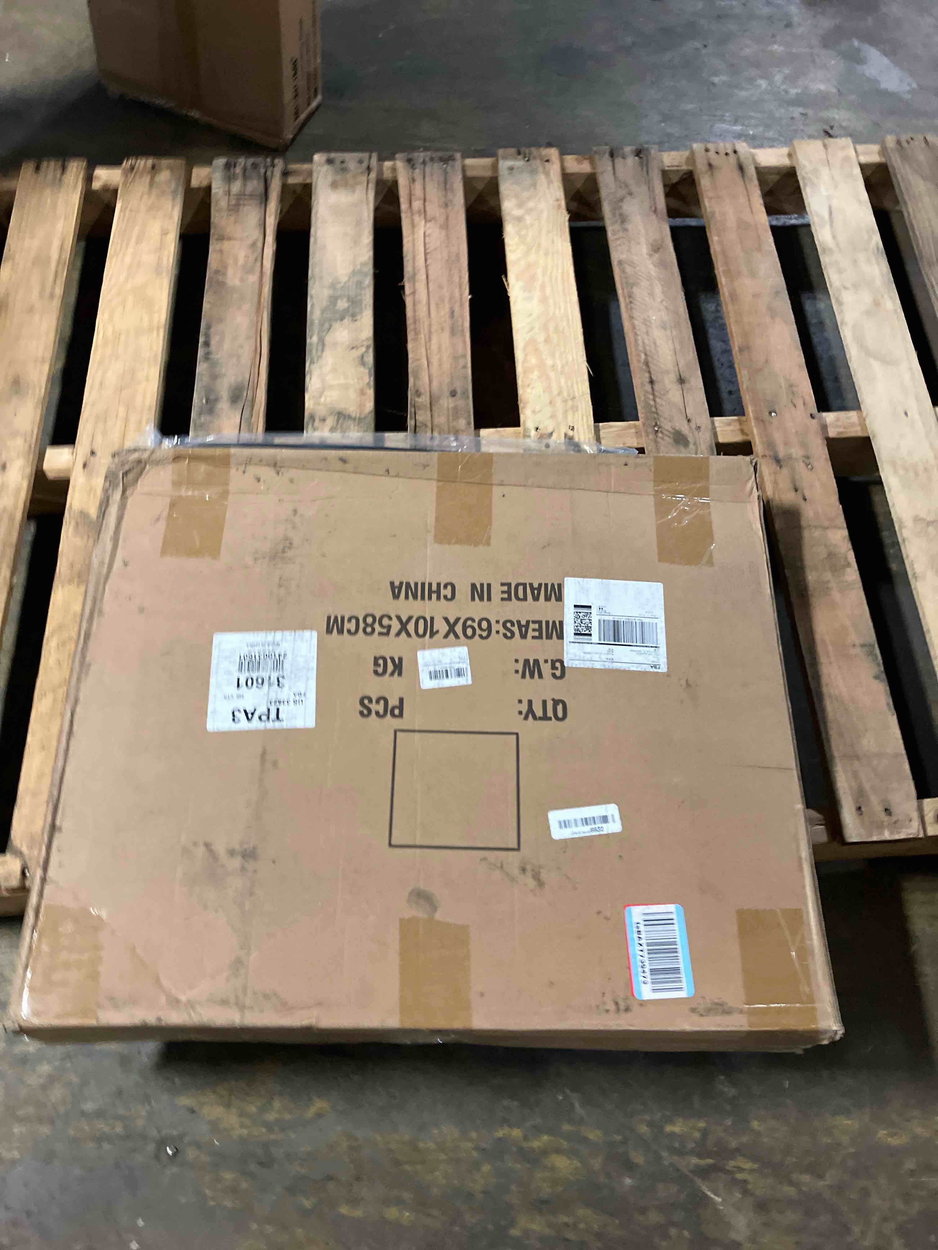 https://s3.amazonaws.com/lotting-images-prod/phillipi/TEA0078227_1757434438670.jpeg