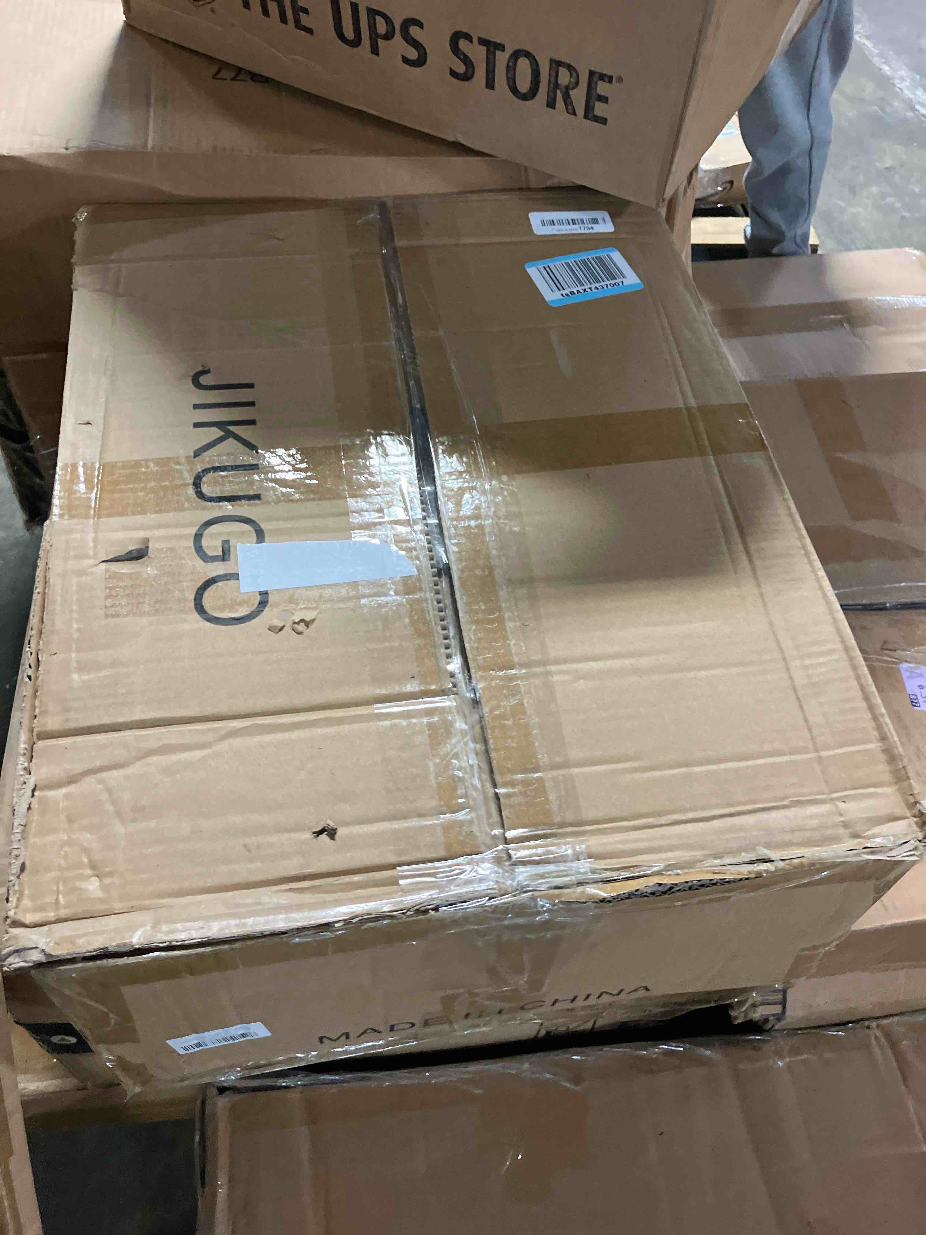 https://s3.amazonaws.com/lotting-images-prod/phillipi/TEA0078230_1757434019738.jpeg